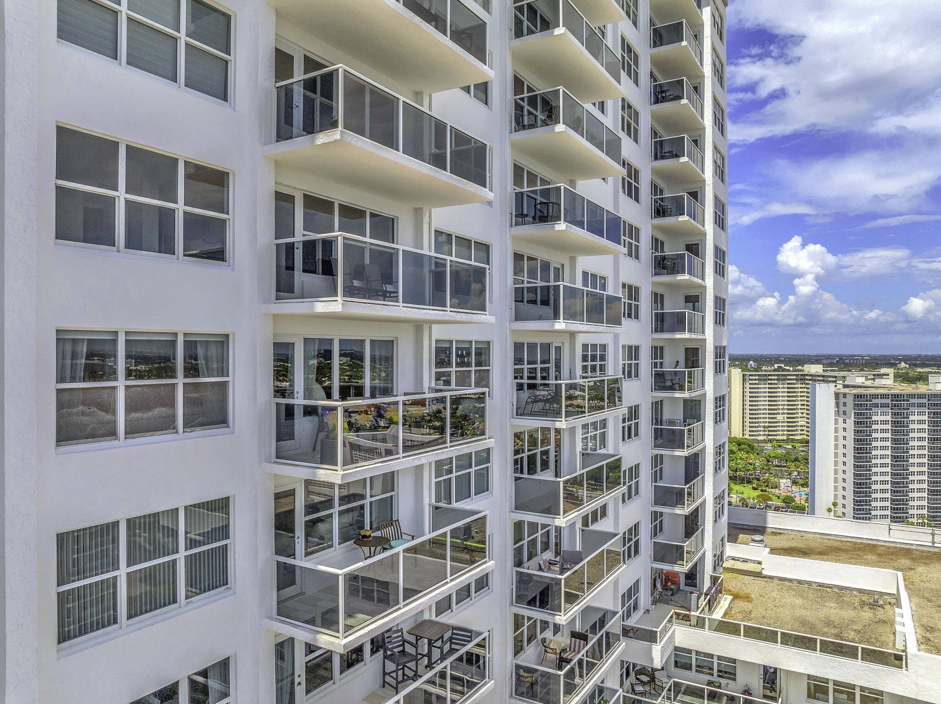 3500 Galt Ocean Drive, #2115, Fort Lauderdale, FL 33308 9-web-or-mls-DJI_0790