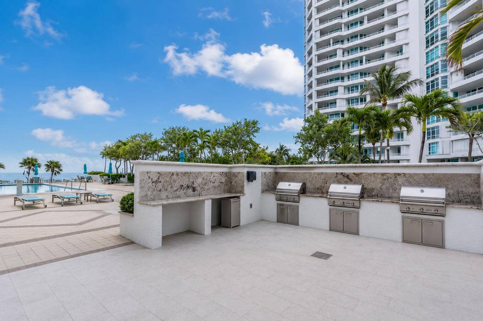 1620 S Ocean Boulevard, #8H, Lauderdale By The Sea, FL 33062 Outdoor BBQ