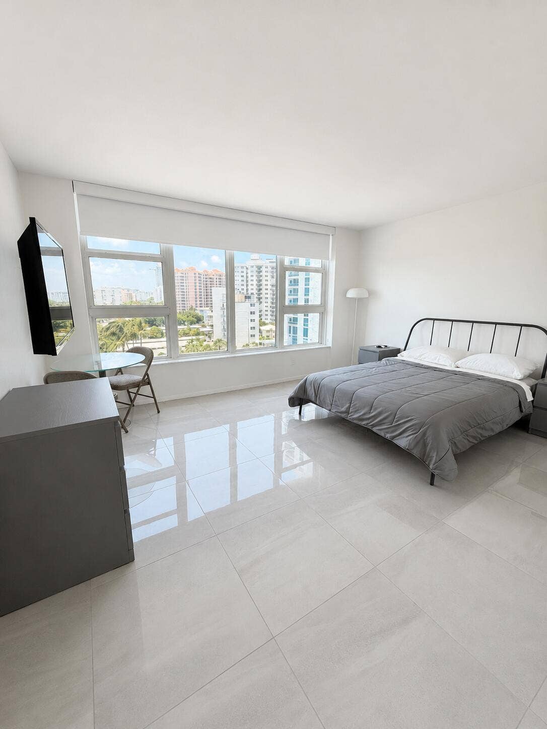 1620 S Ocean Boulevard, #8H, Lauderdale By The Sea, FL 33062 Bed 1
