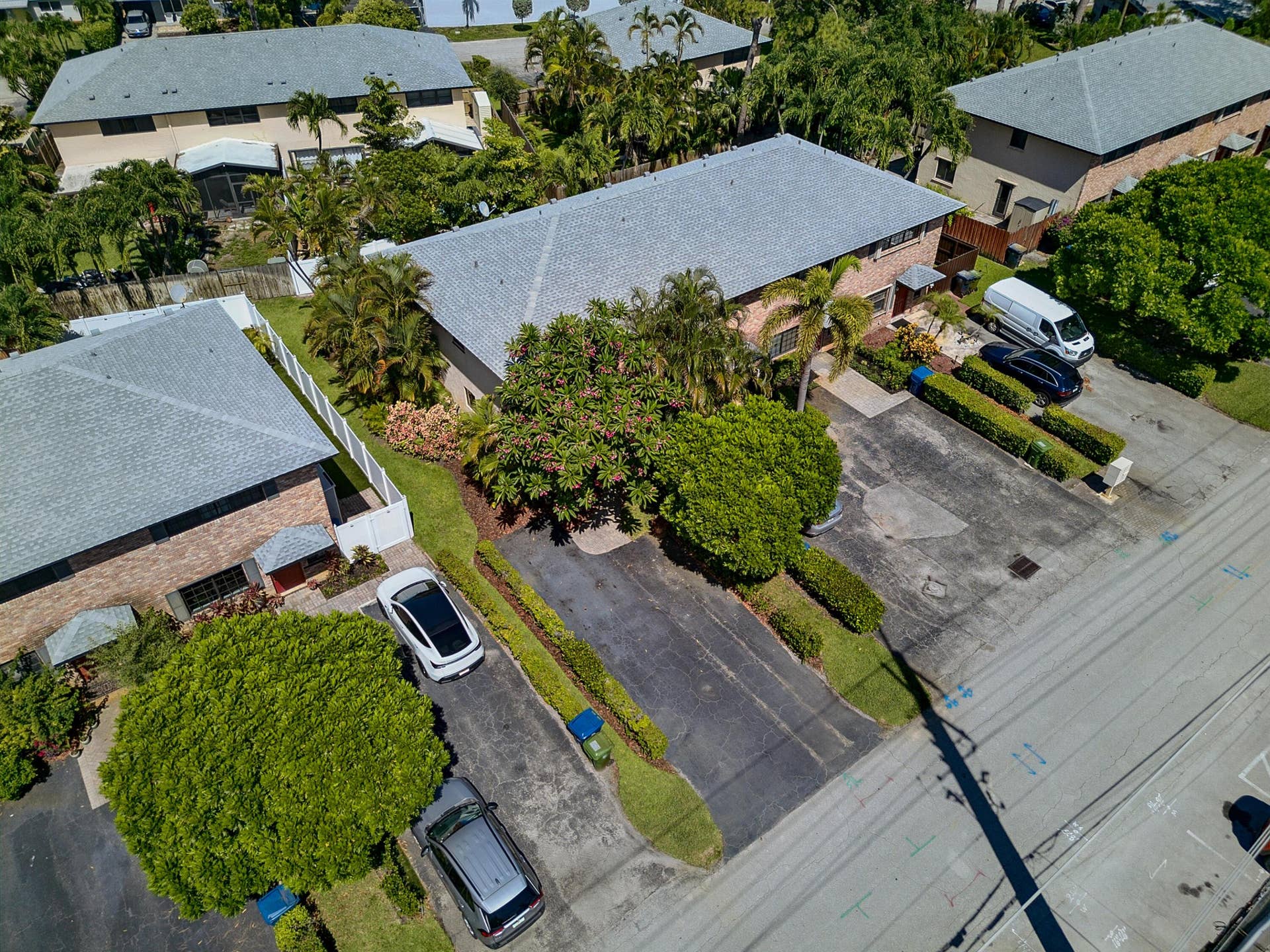 2130 NE 9th Avenue, Wilton Manors, FL 33305 nystrom-2
