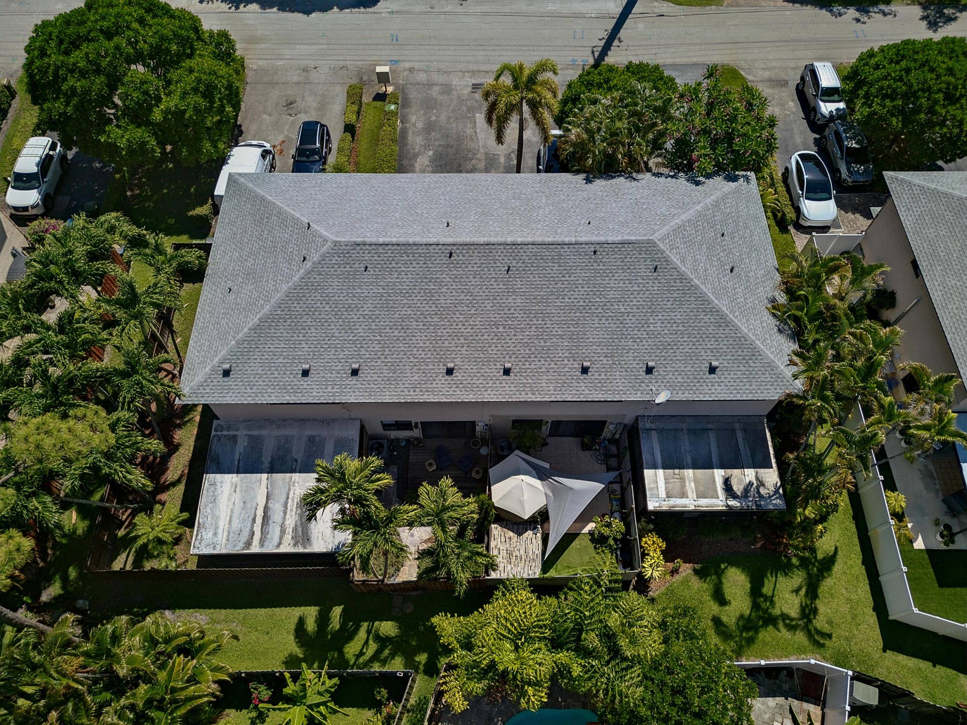 2130 NE 9th Avenue, Wilton Manors, FL 33305 End Unit on Right