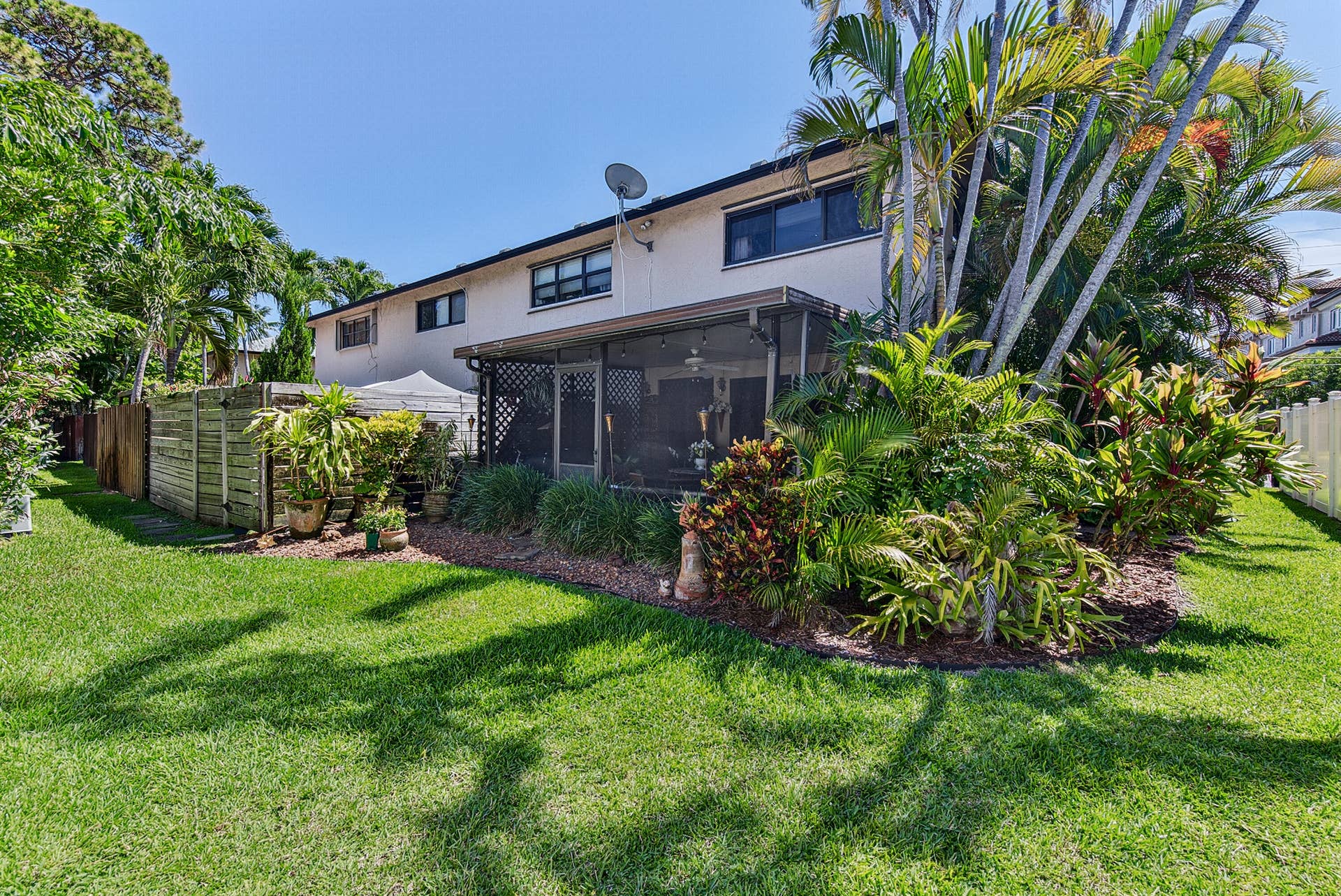 2130 NE 9th Avenue, Wilton Manors, FL 33305 Backyard