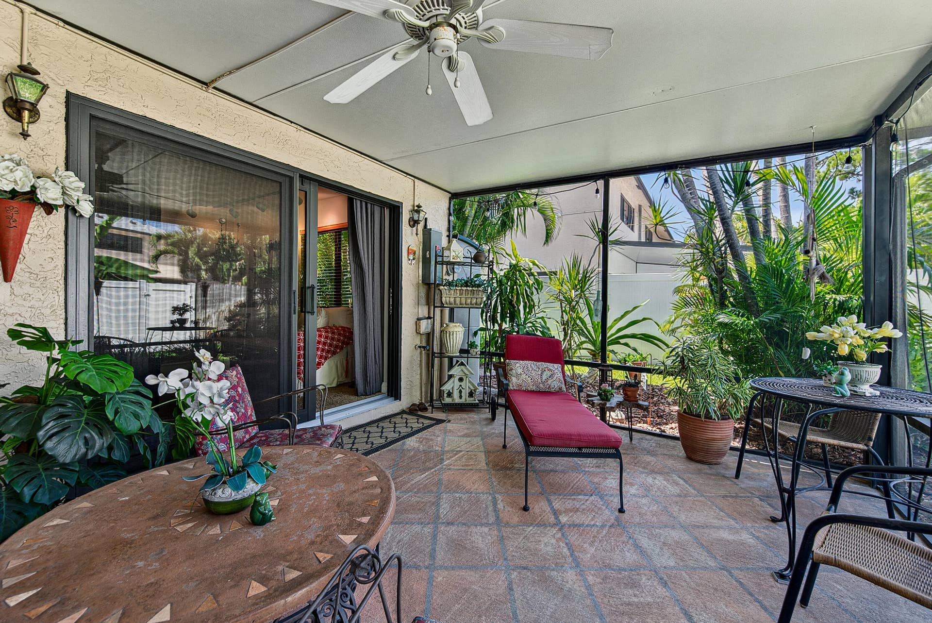 2130 NE 9th Avenue, Wilton Manors, FL 33305 patio