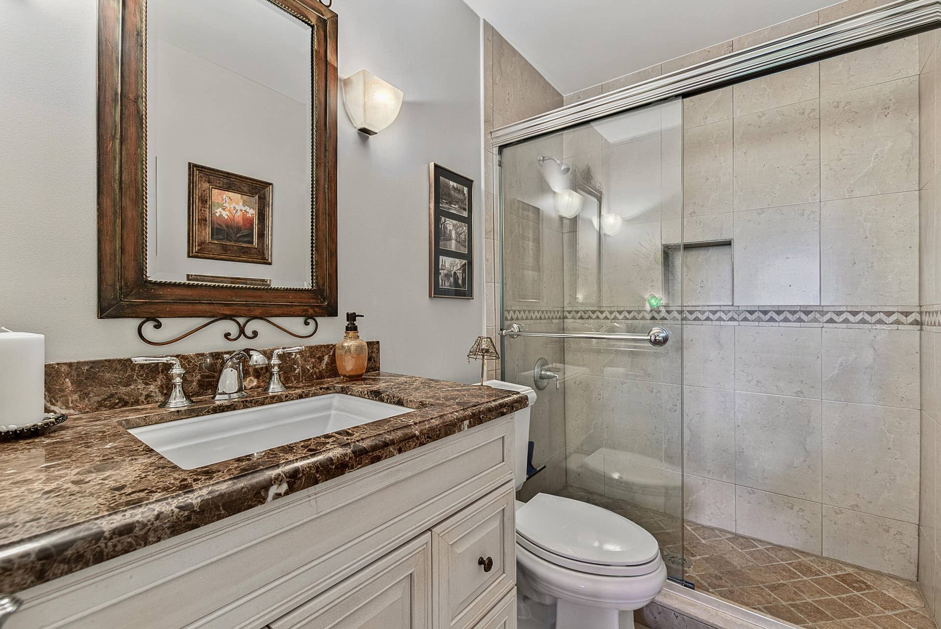 2130 NE 9th Avenue, Wilton Manors, FL 33305 2nd Bathroom