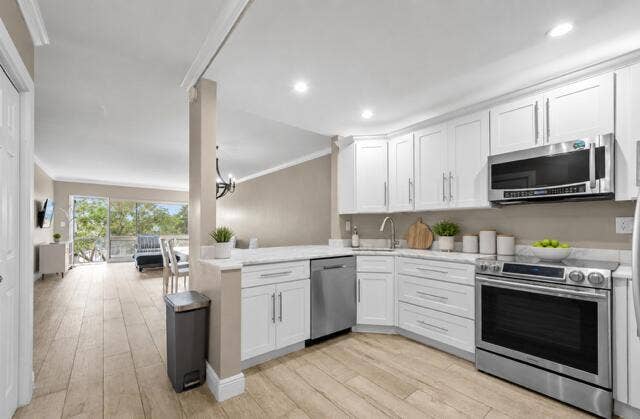 900 SW 12th Street, #206, Fort Lauderdale, FL 33312 D86EC3BD-963A-42B9-87E7-7D033E5ADC8A