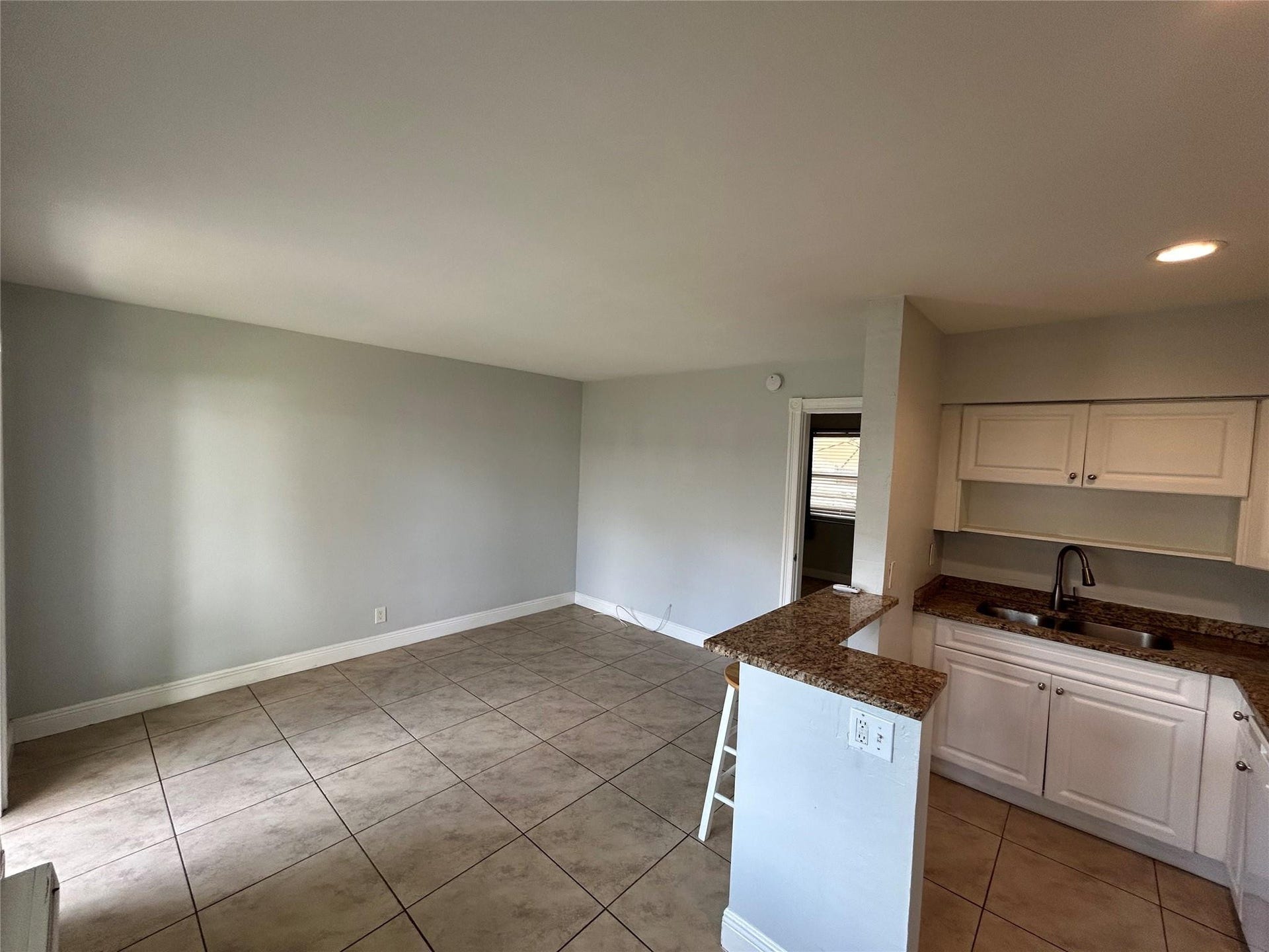 921 NE 17th Avenue, #2, Fort Lauderdale, Fort Lauderdale, FL 33304 Photo 3