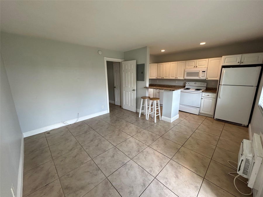 Property photo for 921 NE 17th Avenue, #2, Fort Lauderdale, FL