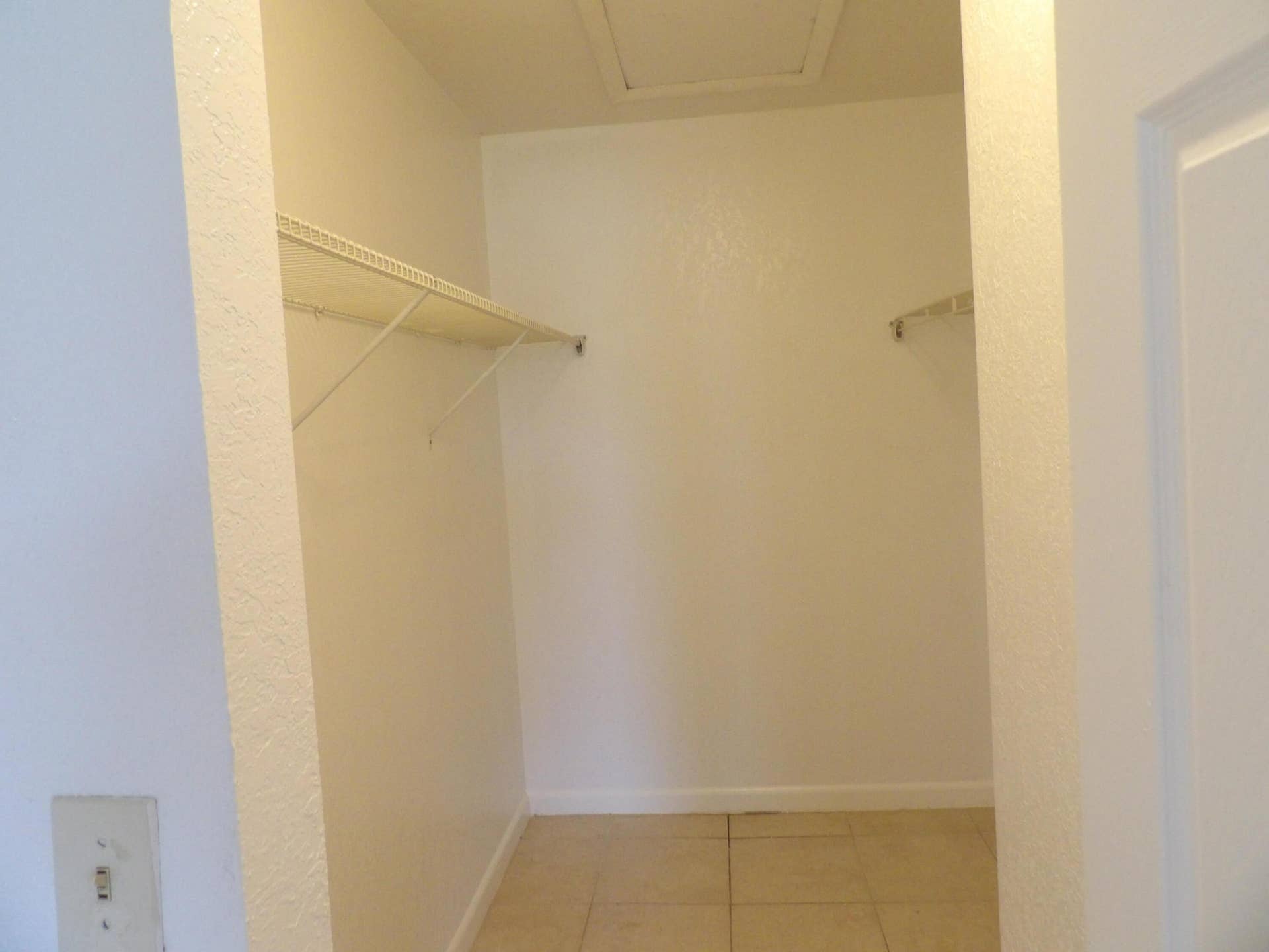 728 Sunny Pine Way, #C3, Greenacres, FL 33415 Walkin closet