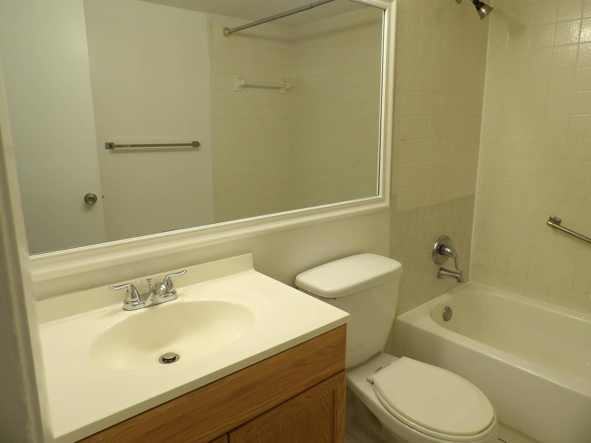 728 Sunny Pine Way, #C3, Greenacres, FL 33415 2nd Bathroom