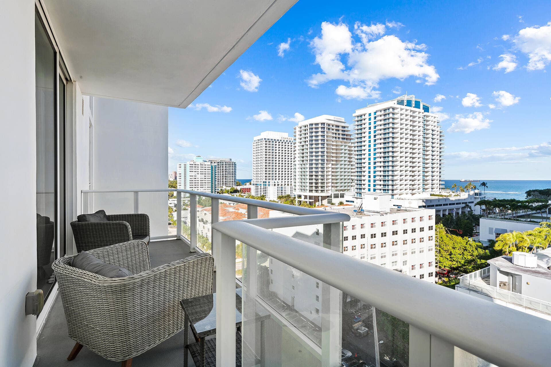 401 N Birch Road, #916, Fort Lauderdale, FL 33304 DSC_9801