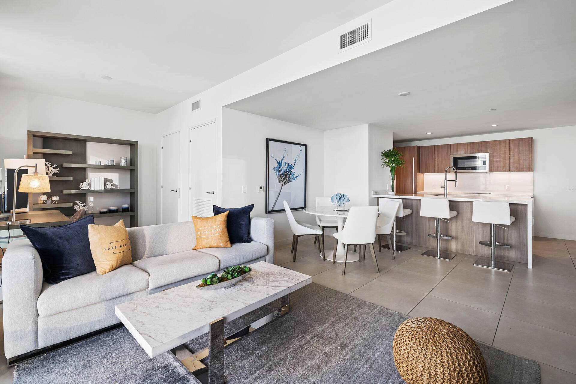 401 N Birch Road, #916, Fort Lauderdale, FL 33304 DSC_0648