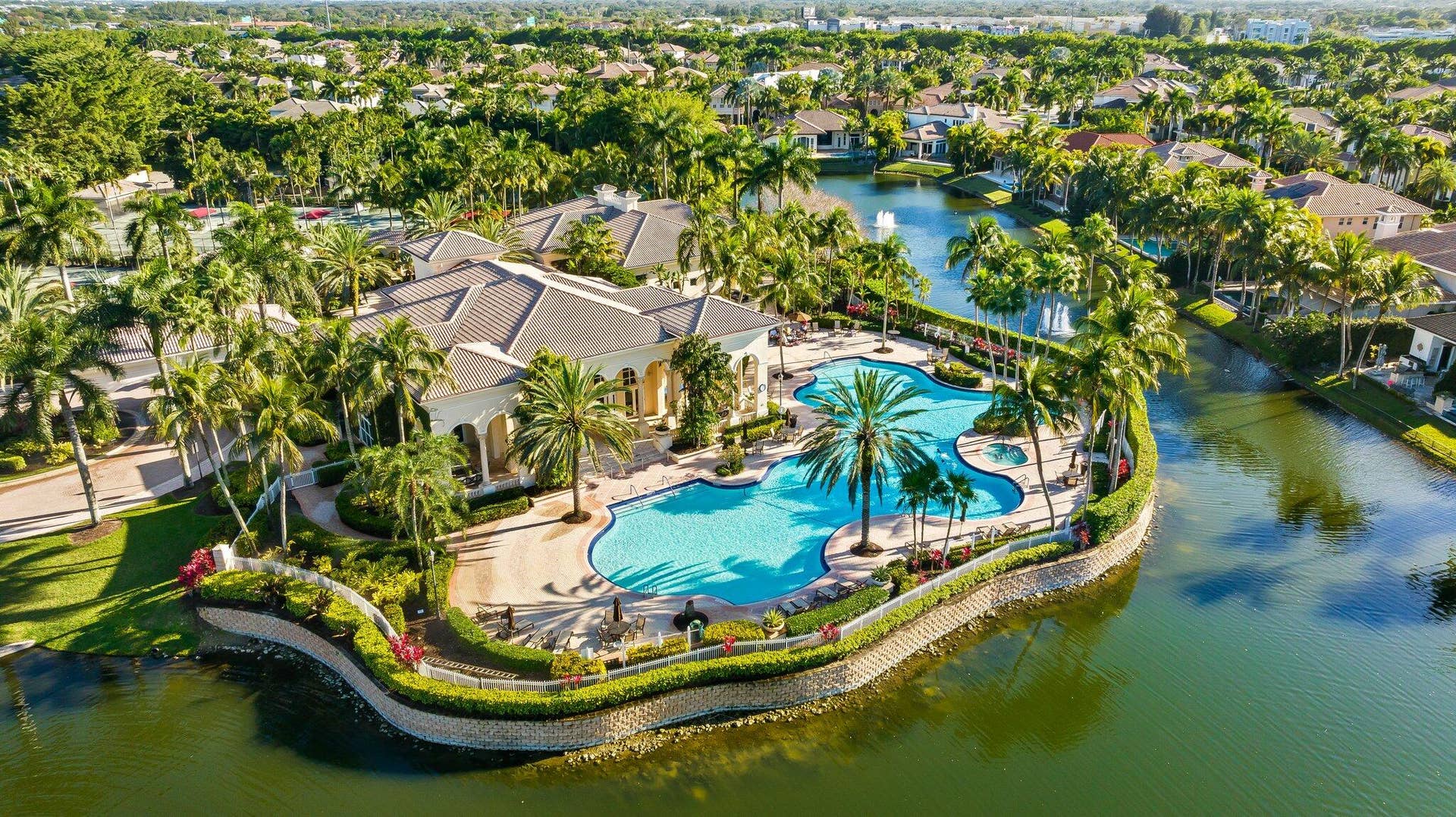 10920 Hawks Vista Street, Plantation, FL 33324 Hawks Landing pool