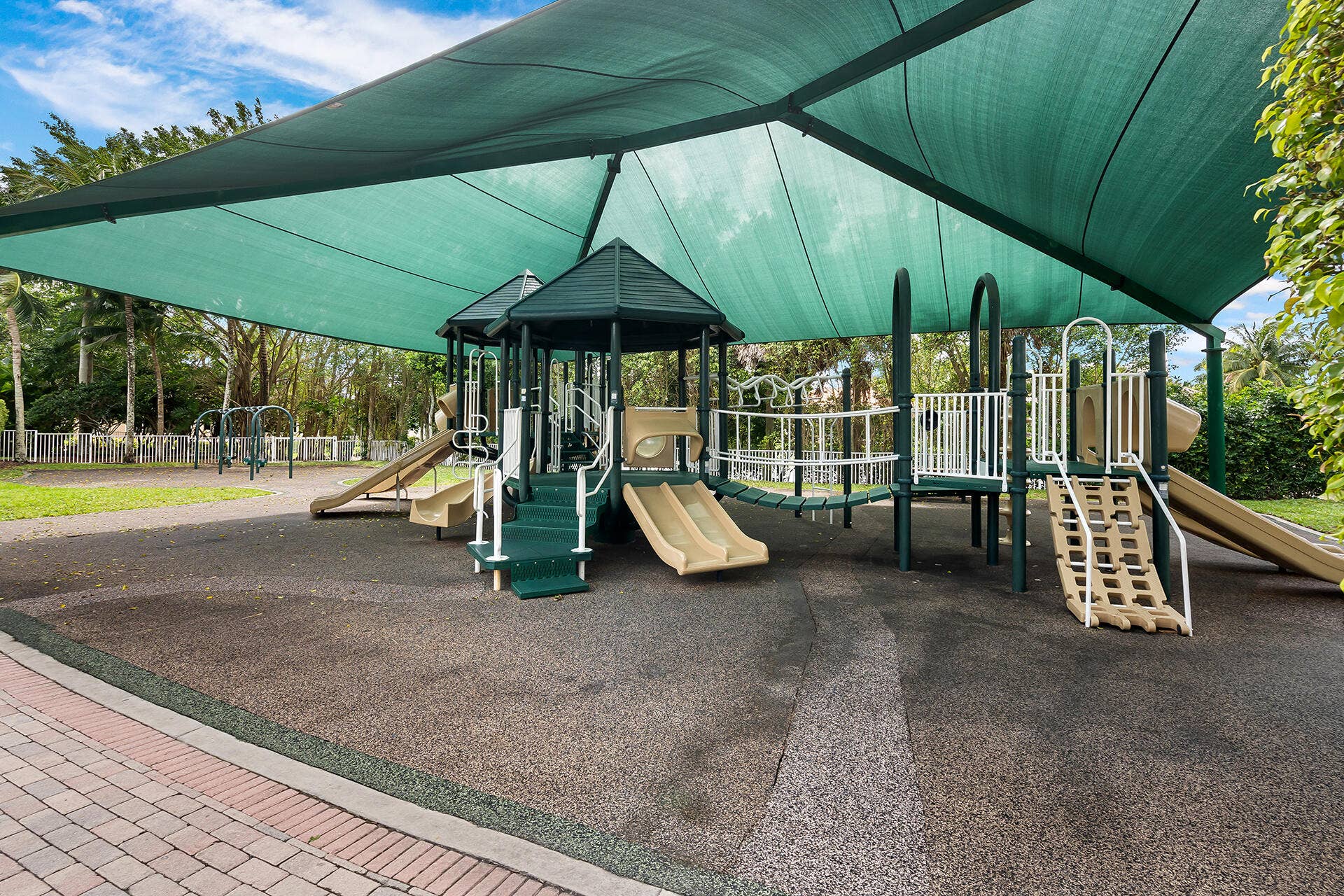 10920 Hawks Vista Street, Plantation, FL 33324 Hawks Landing tot lot
