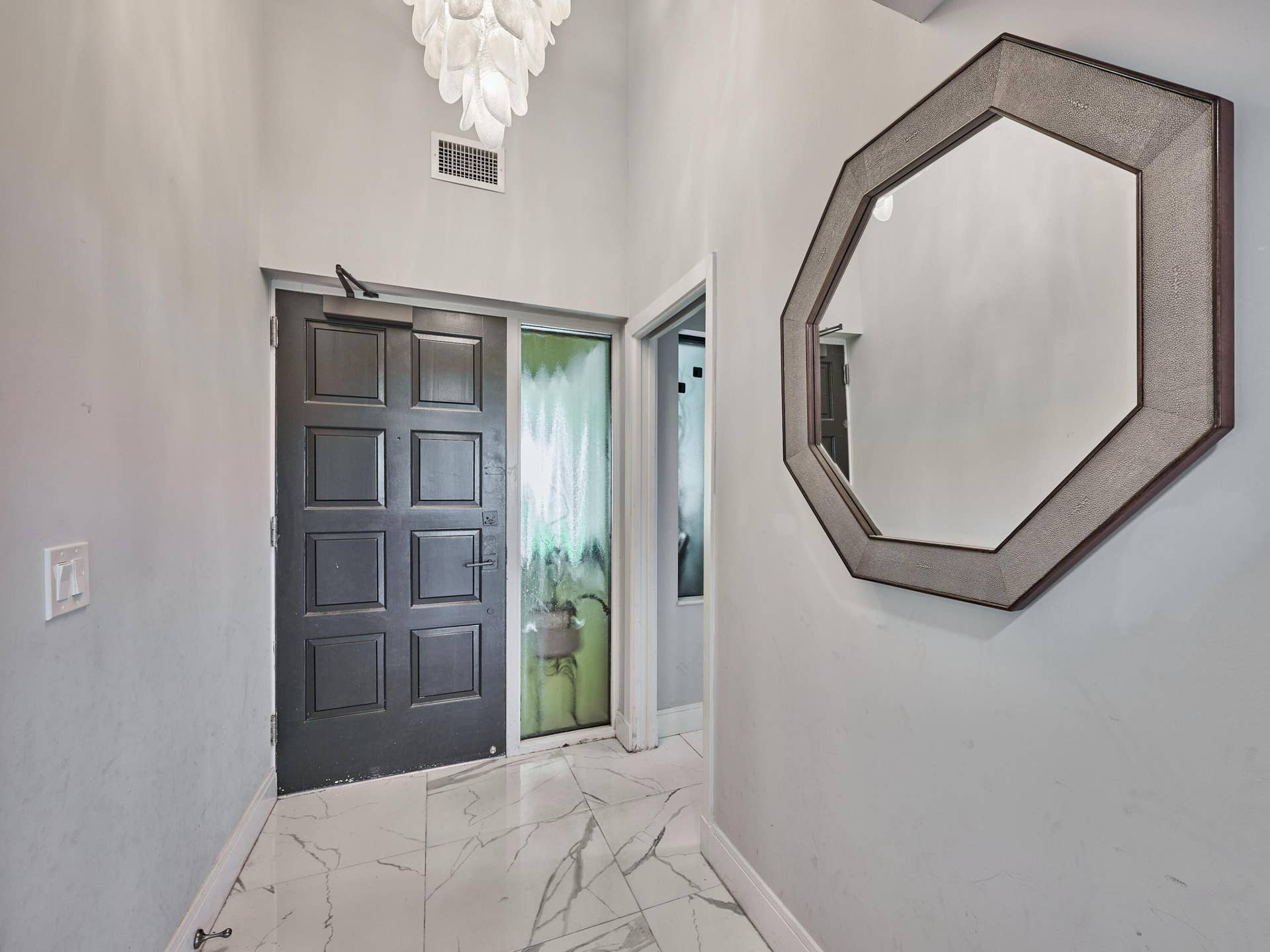 1117 Marine Way E, #K4l, North Palm Beach, FL 33408 Inside Entry