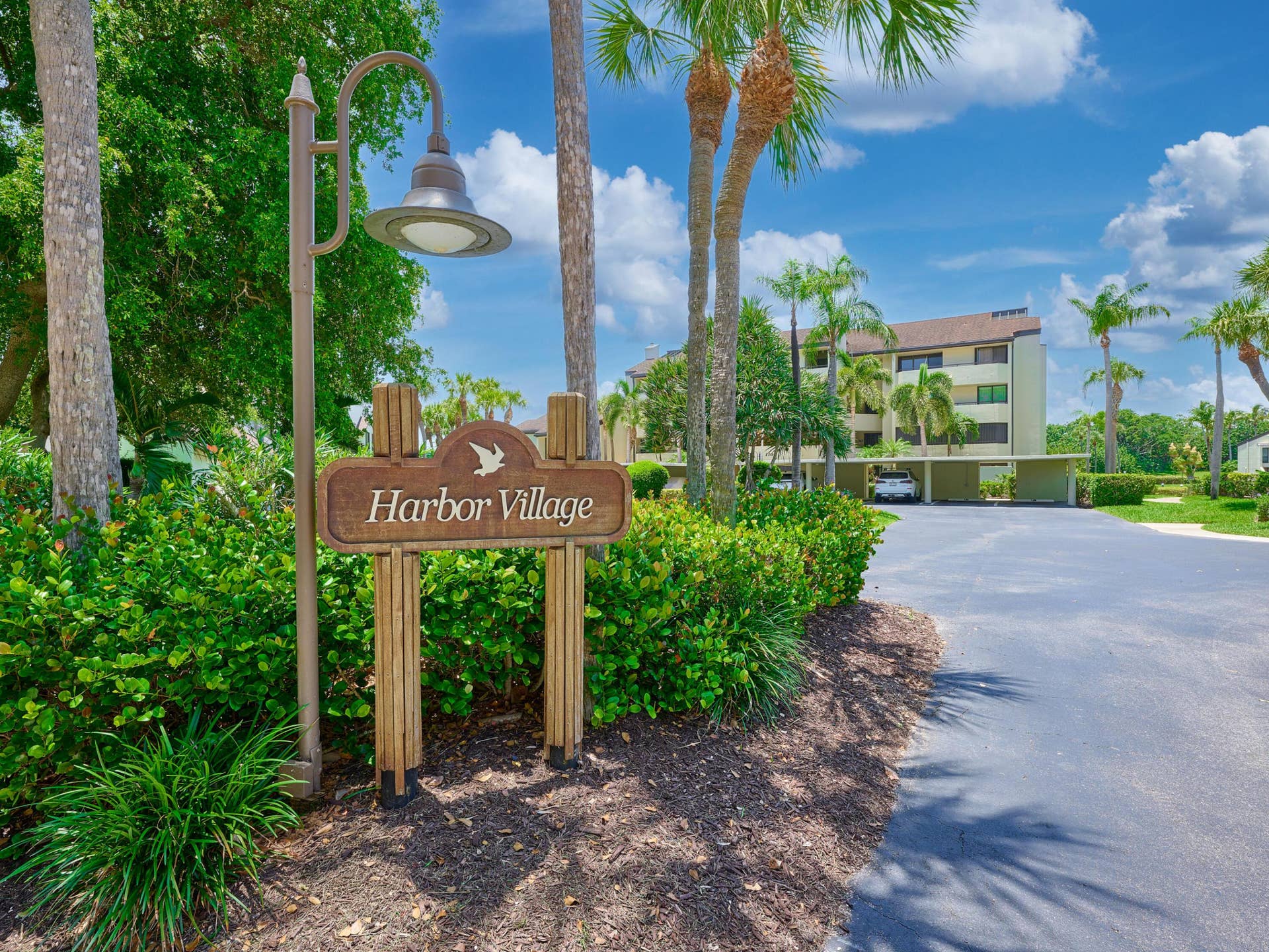 1117 Marine Way E, #K4l, North Palm Beach, FL 33408 Harbor Village Sign