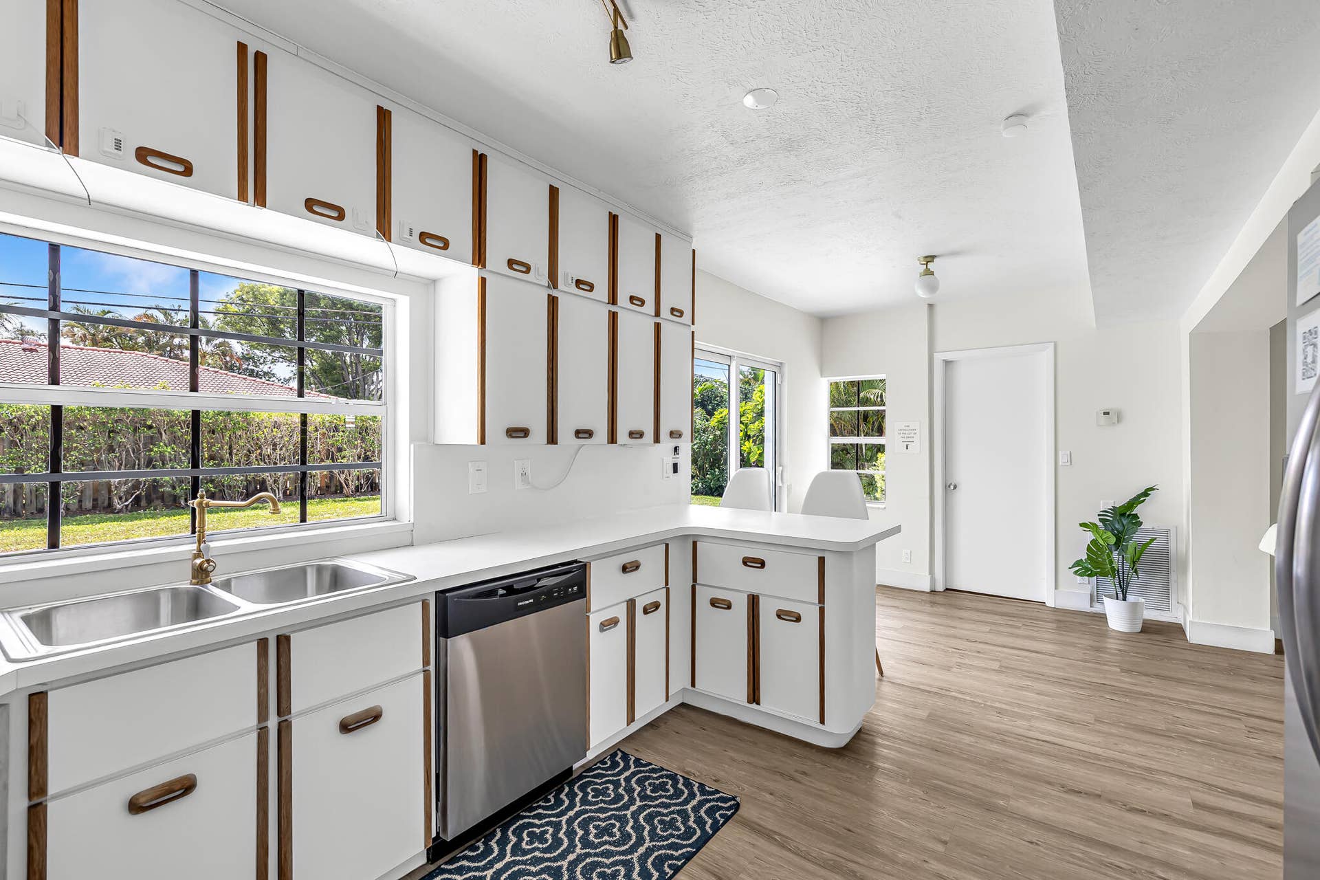 3830 NE 22nd Terrace, Lighthouse Point, FL 33064 FN-36