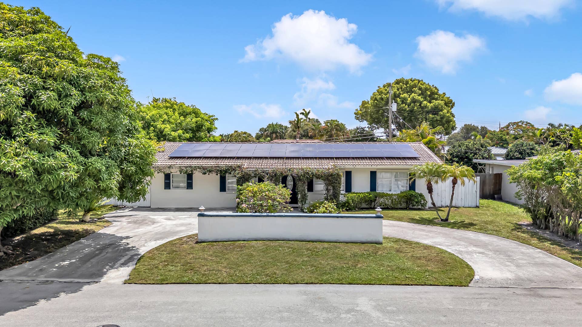 3830 NE 22nd Terrace, Lighthouse Point, FL 33064 drone-1