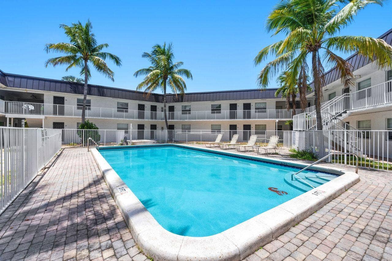 1470 N Dixie Highway, #43, Fort Lauderdale, FL 33304 1470_N_Dixie_Hwy_015