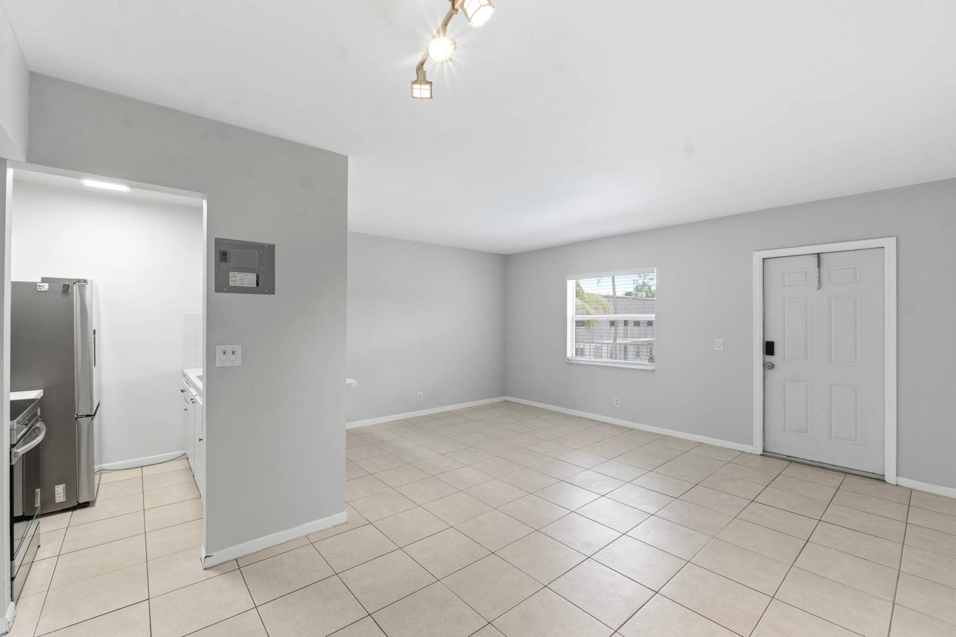 1470 N Dixie Highway, #43, Fort Lauderdale, FL 33304 1470_N_Dixie_Hwy_009