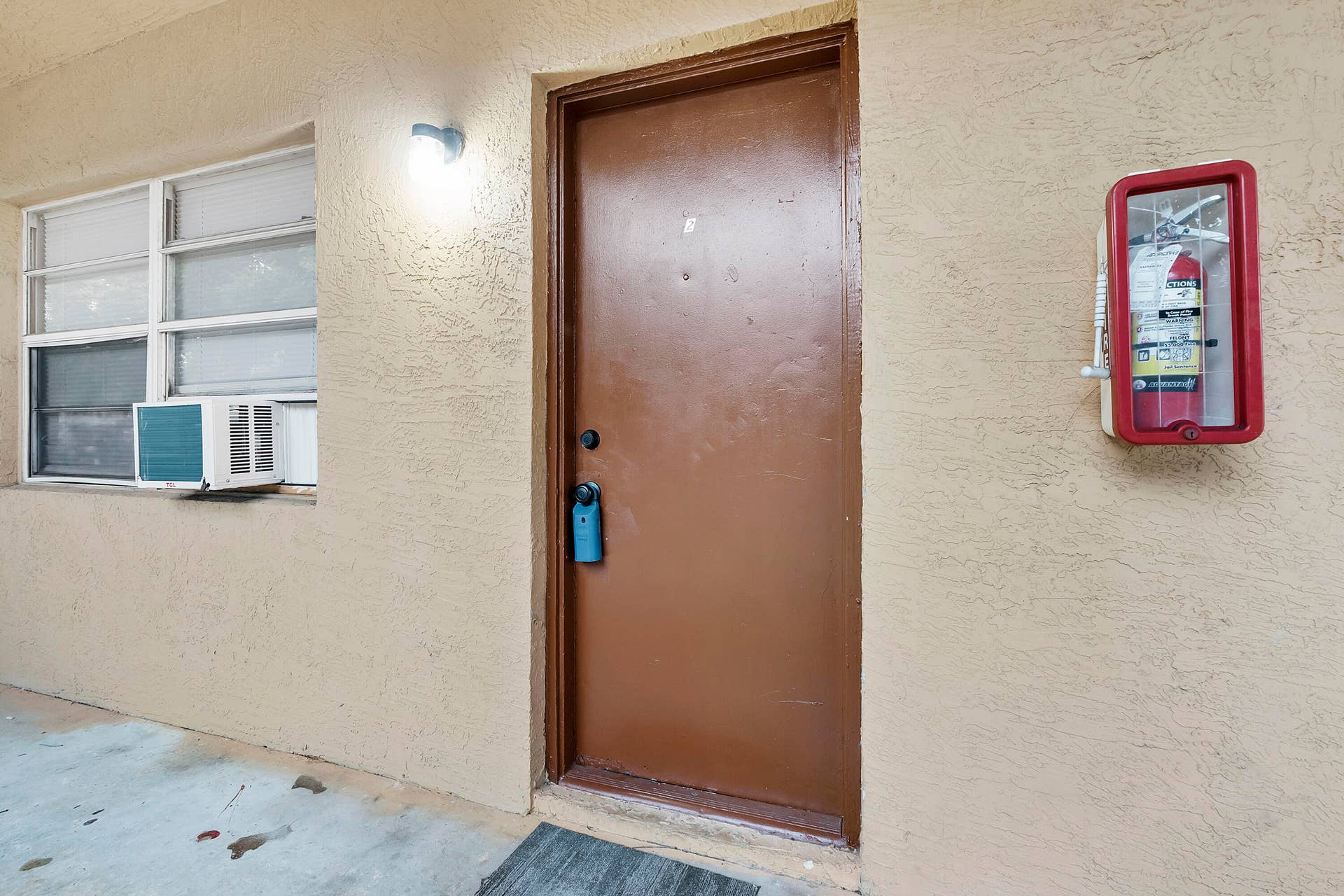 279 Sw 1st St_020