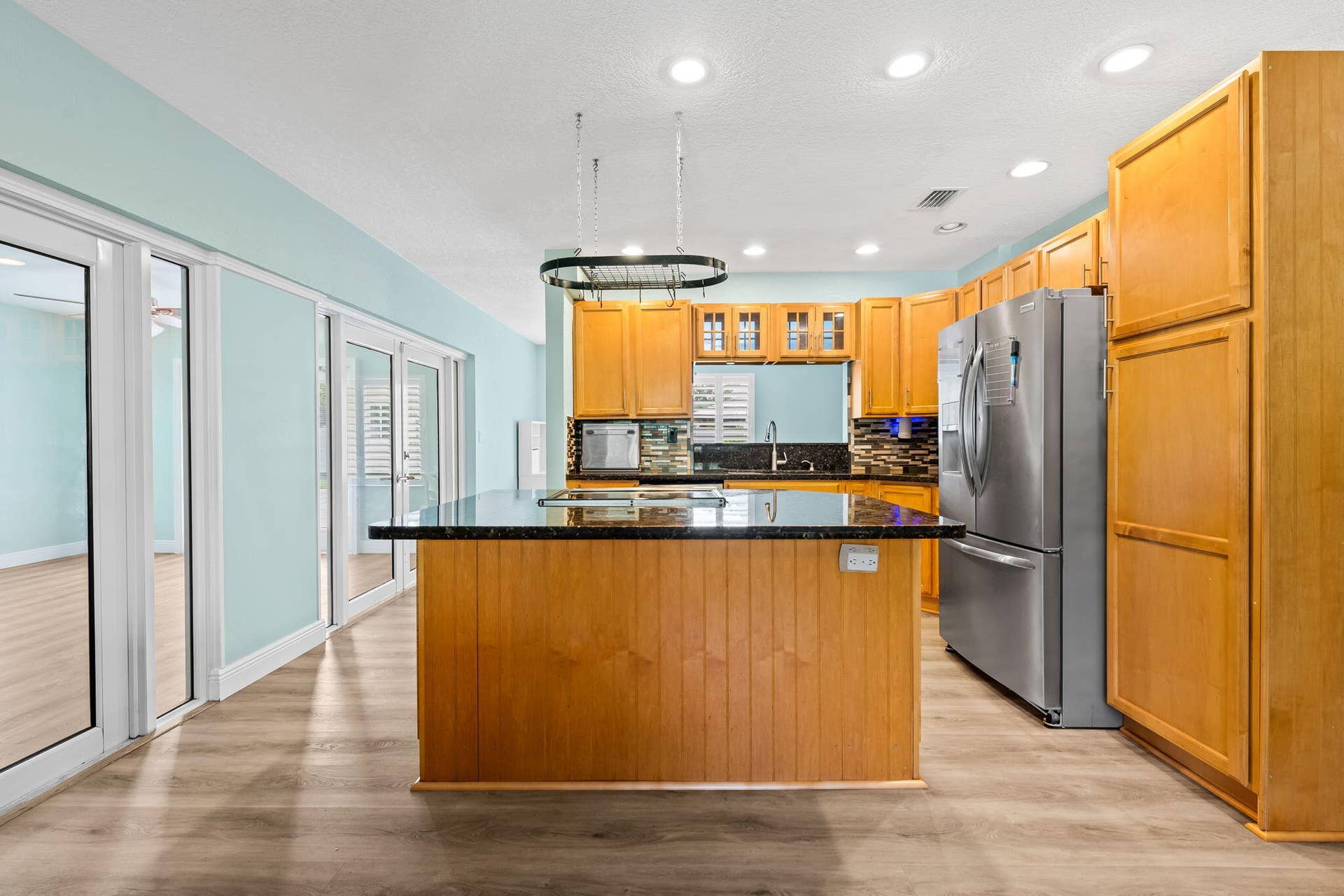 Family/dining /kitchen view