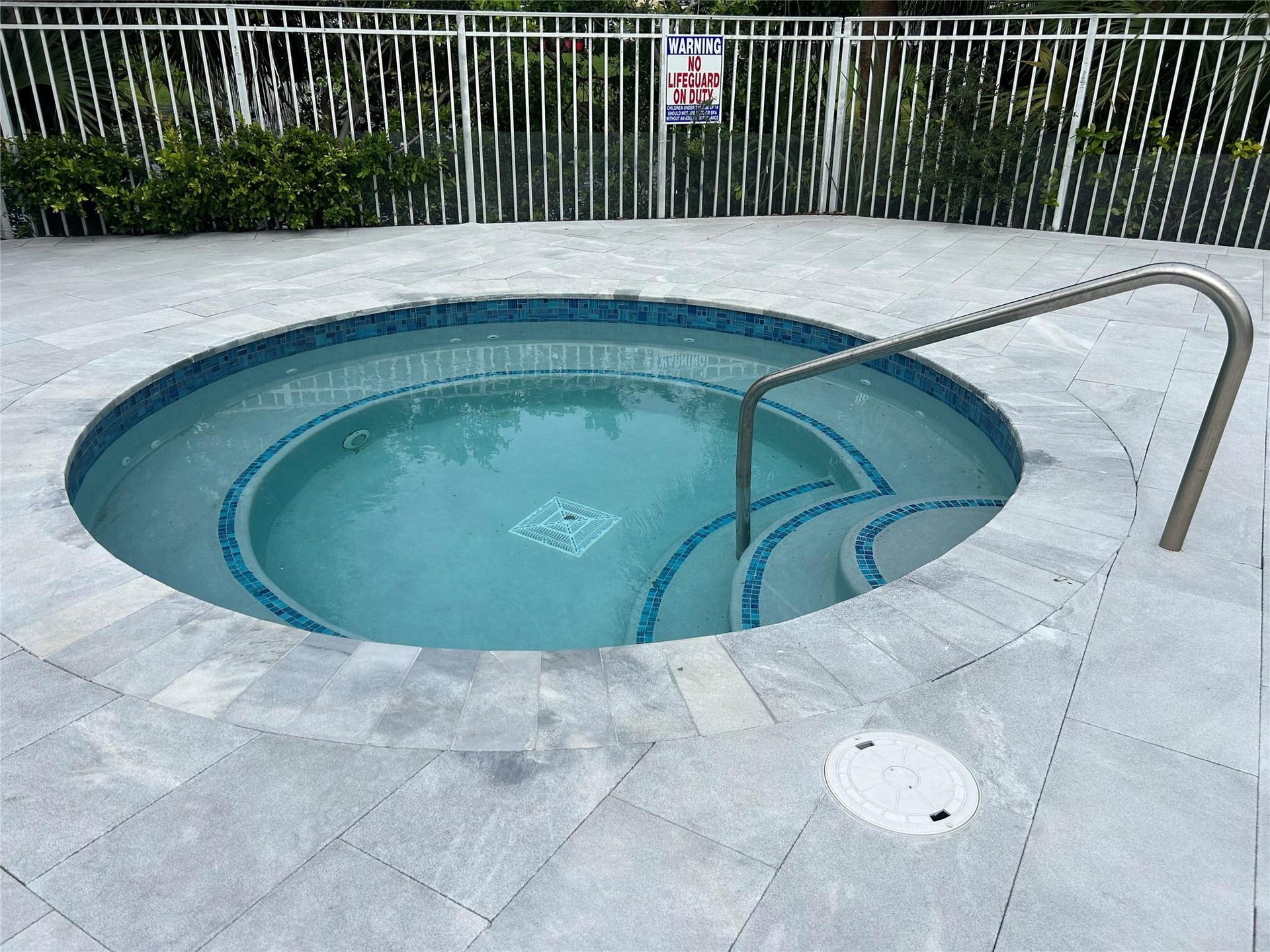 2823 N COURSE Drive, #201, Pompano Beach, FL 33069 Jacuzzi