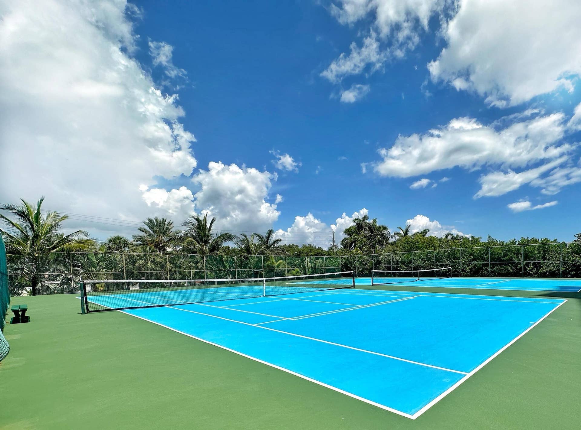 4200 N Ocean, #2-406, Singer Island, FL 33404 Tennis & Pickleball Courts
