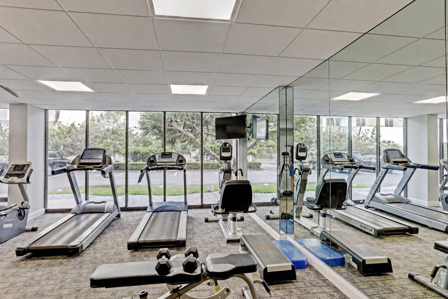 4200 N Ocean, #2-406, Singer Island, FL 33404 Gym
