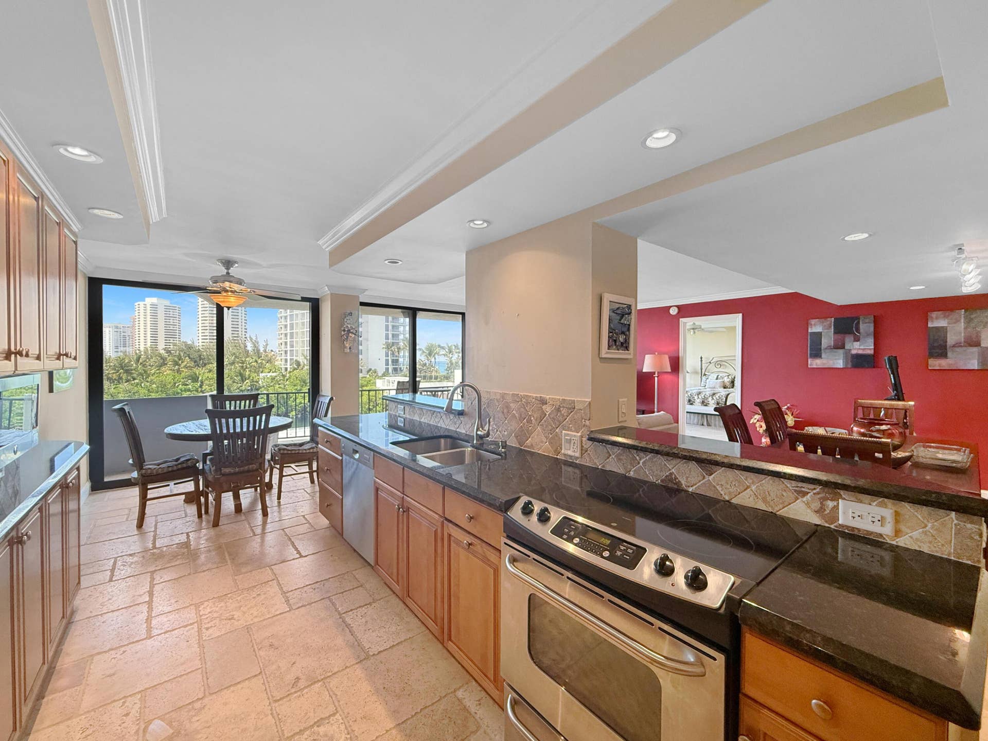 4200 N Ocean, #2-406, Singer Island, FL 33404 Kitchen