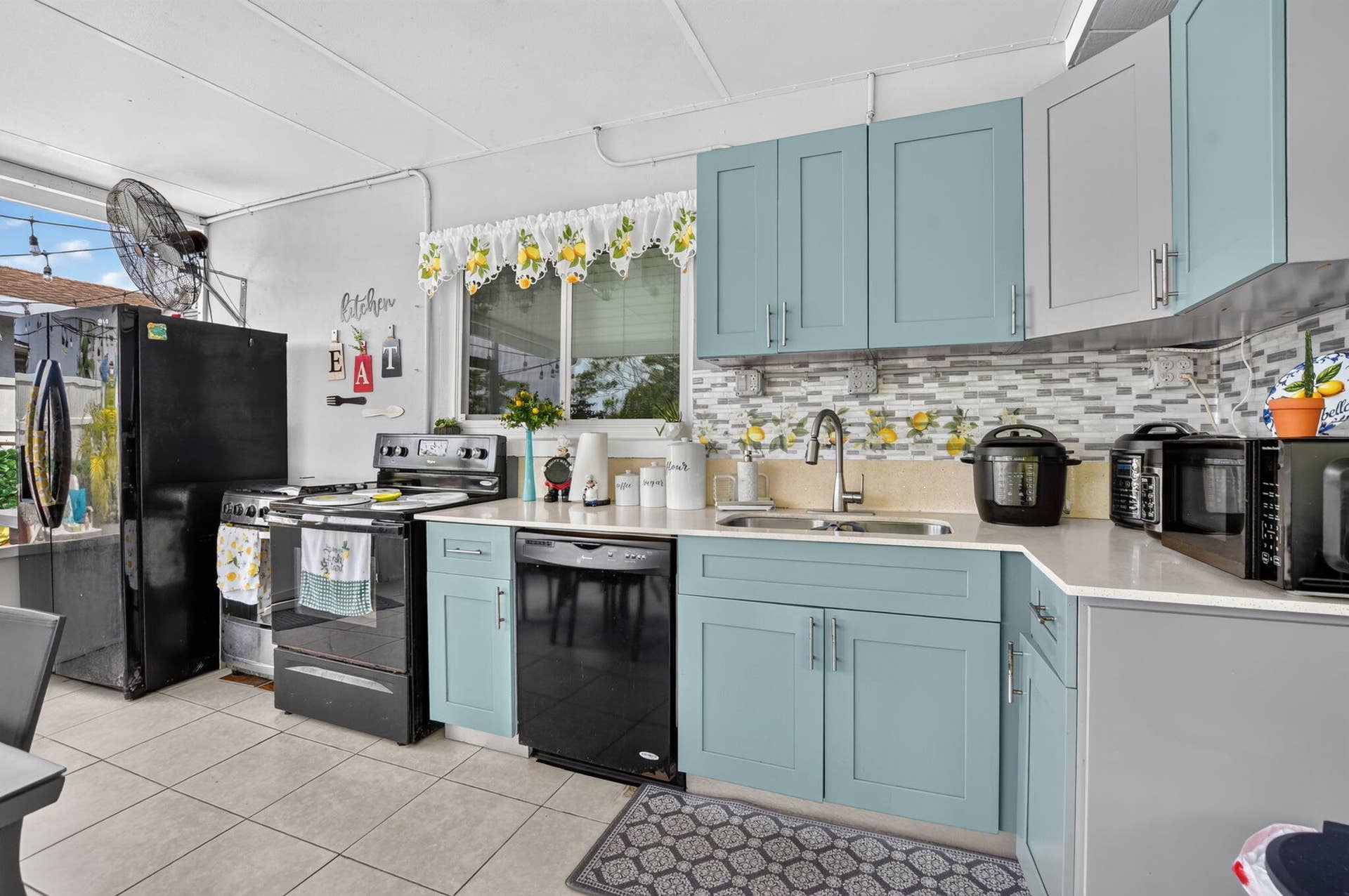 Summer Kitchen