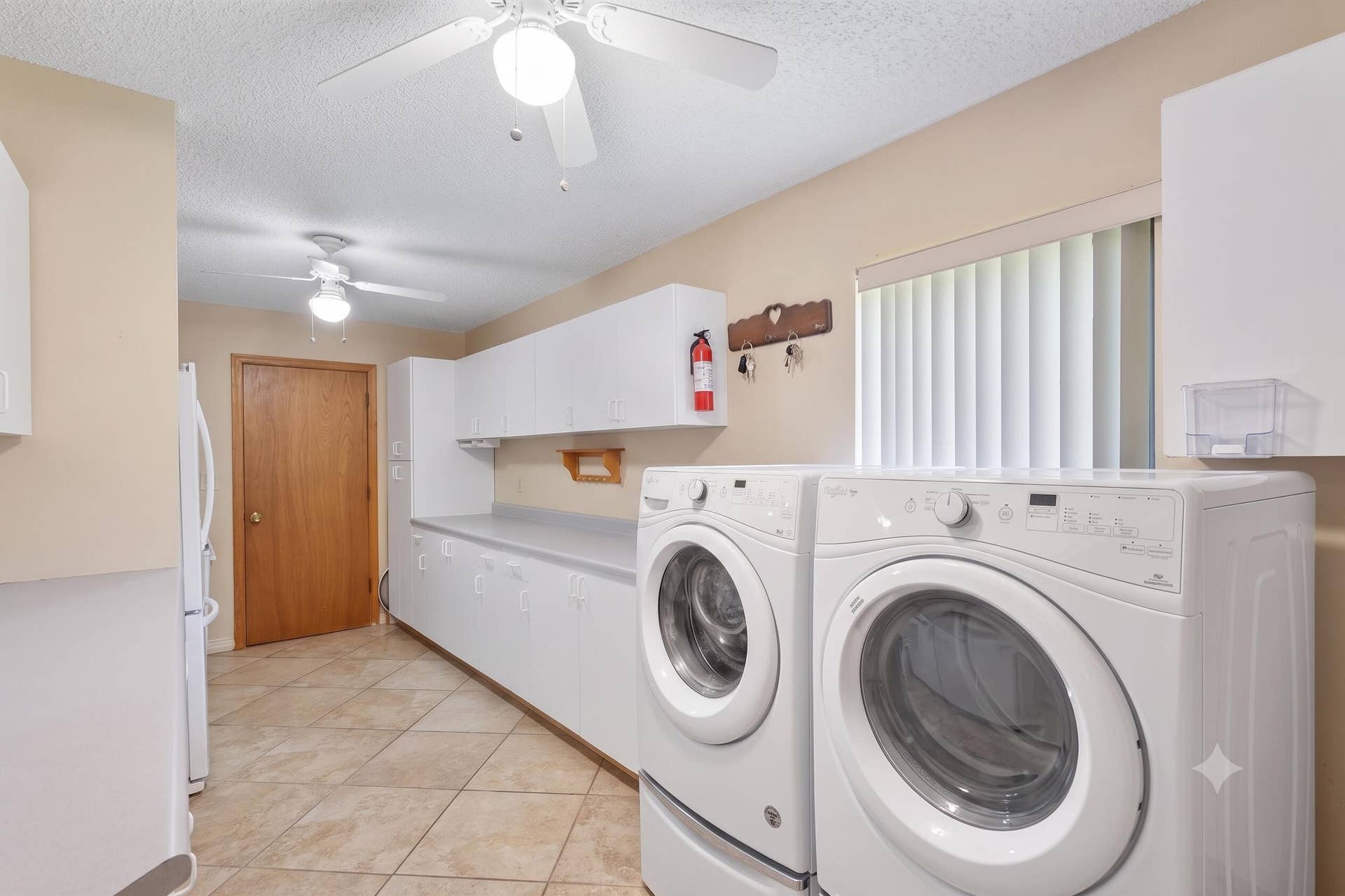 10349 SW 49th Manor, Cooper City, FL 33328 Laundry v2