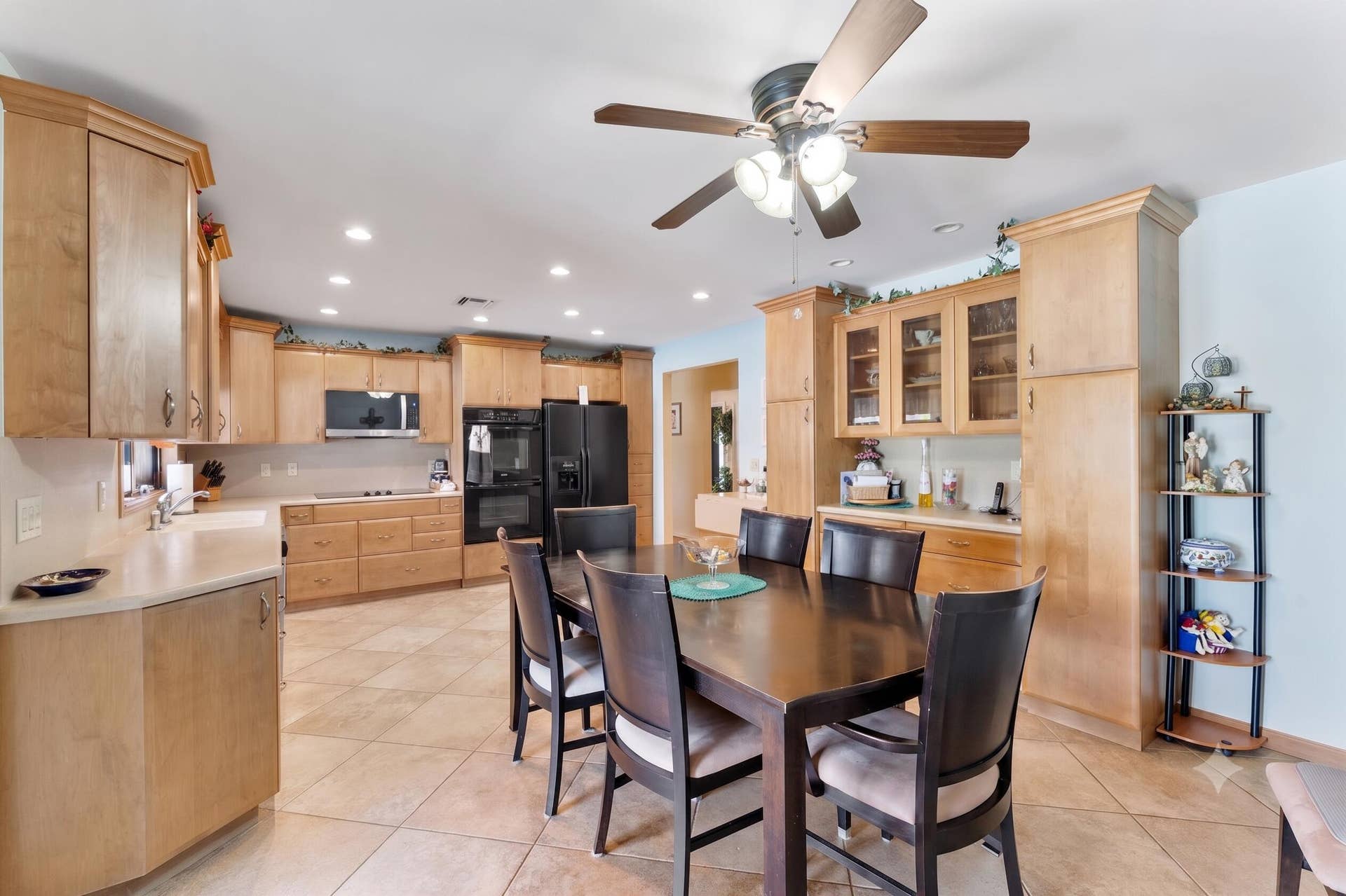 10349 SW 49th Manor, Cooper City, FL 33328 Kitchen v2