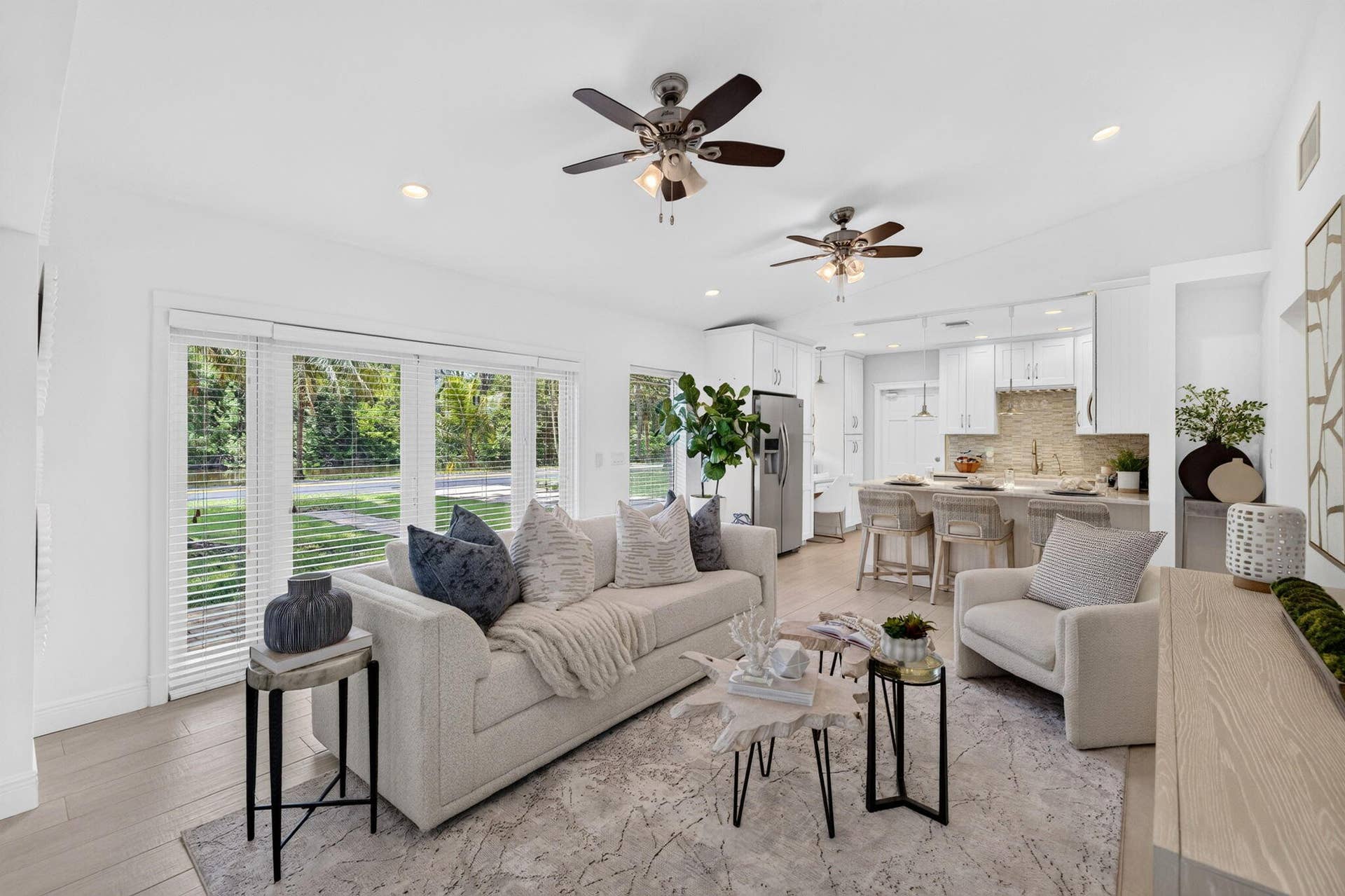 1318 SE 12TH Way, Fort Lauderdale, FL 33316 10-web-or-mls-699A5431