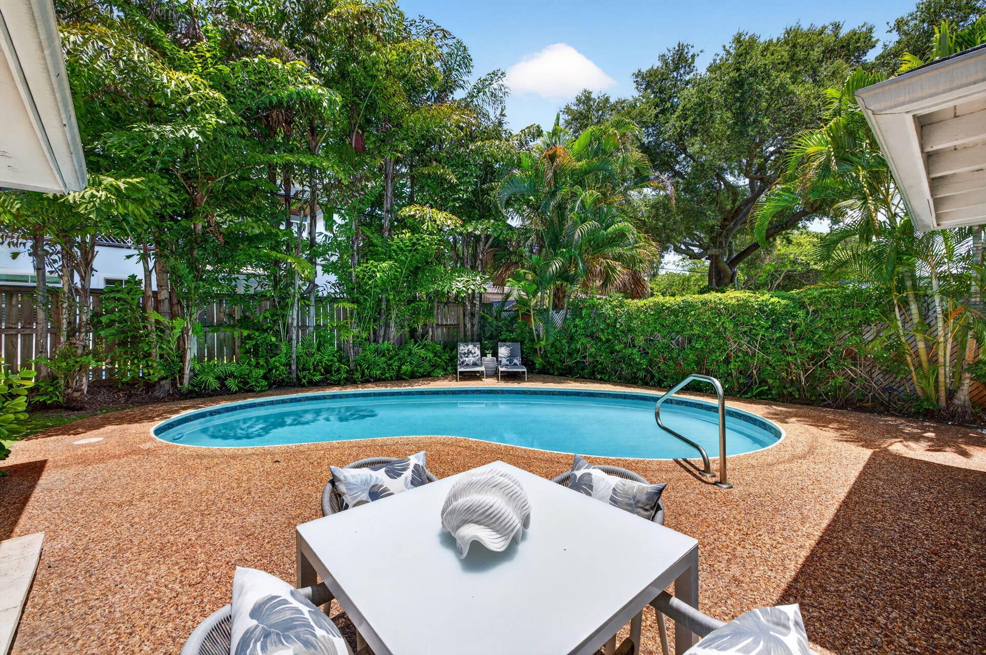 1318 SE 12TH Way, Fort Lauderdale, FL 33316 41-web-or-mls-699A5339