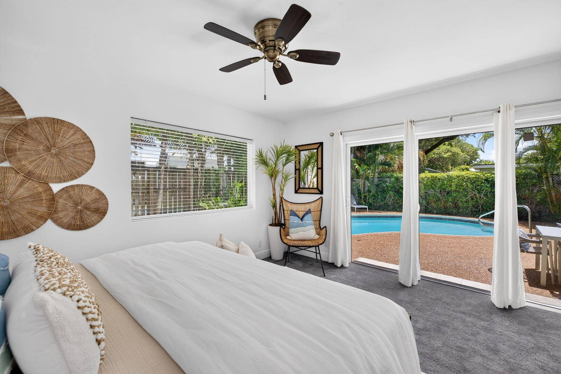 1318 SE 12TH Way, Fort Lauderdale, FL 33316 30-web-or-mls-699A5670