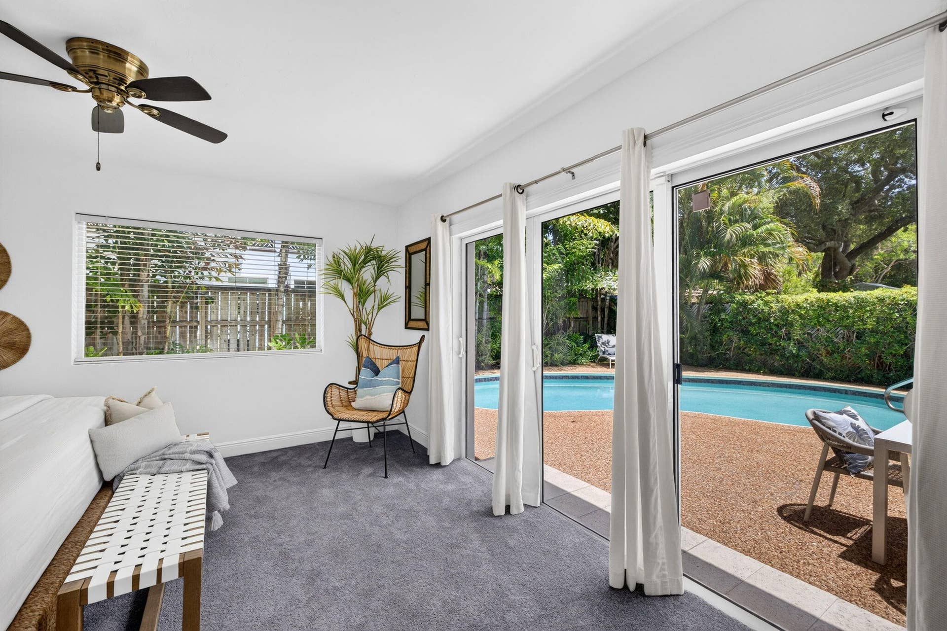 1318 SE 12TH Way, Fort Lauderdale, FL 33316 34-web-or-mls-699A5703