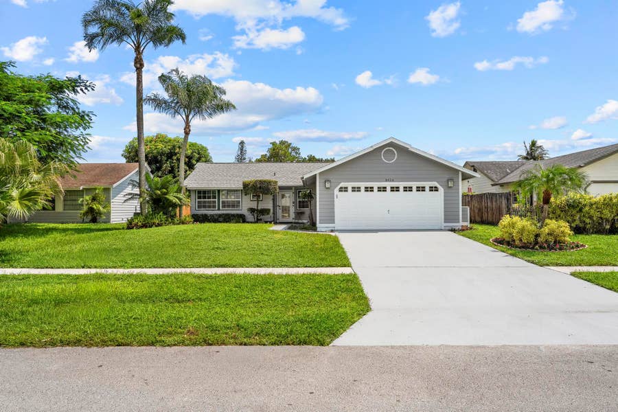 Property photo for 5016 El Claro Circle, West Palm Beach, FL