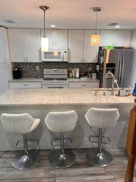 8249 NW 9TH Street, #5, Plantation, FL 33324 Leekitchen