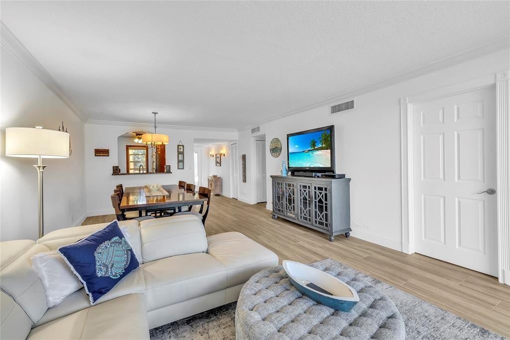 3150 NE 48th Court, #204, Lighthouse Point, Lighthouse Point, FL 33064 LIVING ROOM