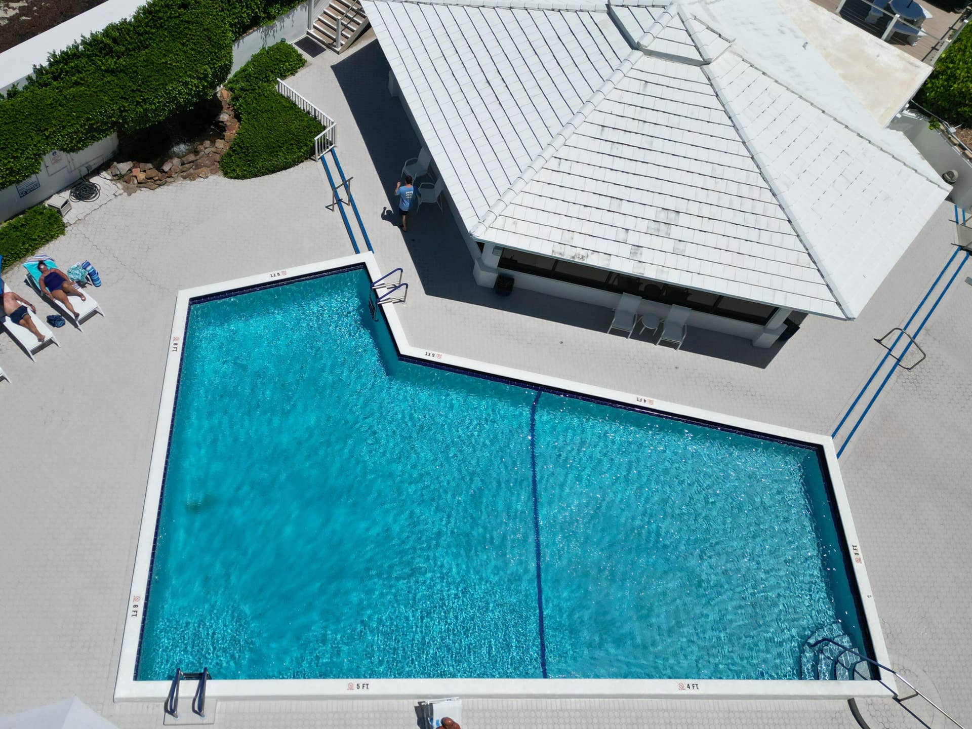 3590 S Ocean