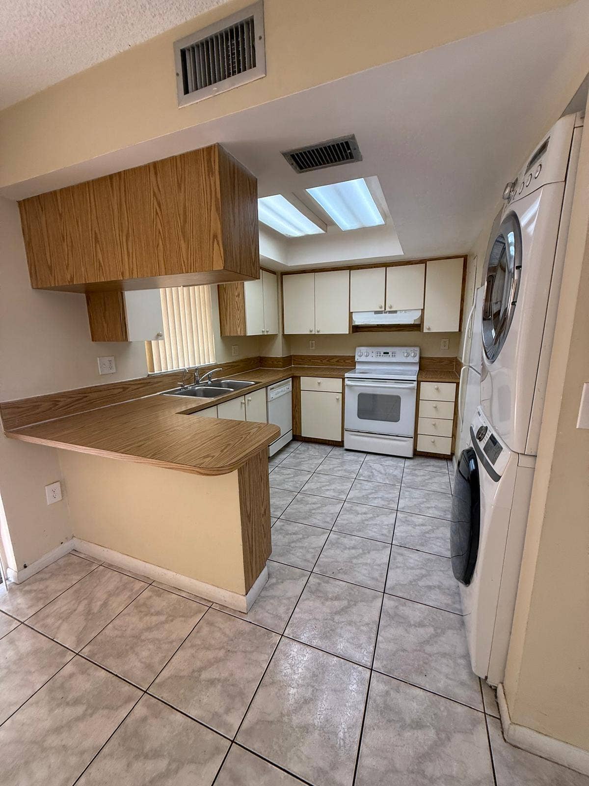 5232 SW 122ND Terrace, #5232, Cooper City, Cooper City, FL 33330 WhatsApp Image 2026-07-13 at 4.08.08 PM