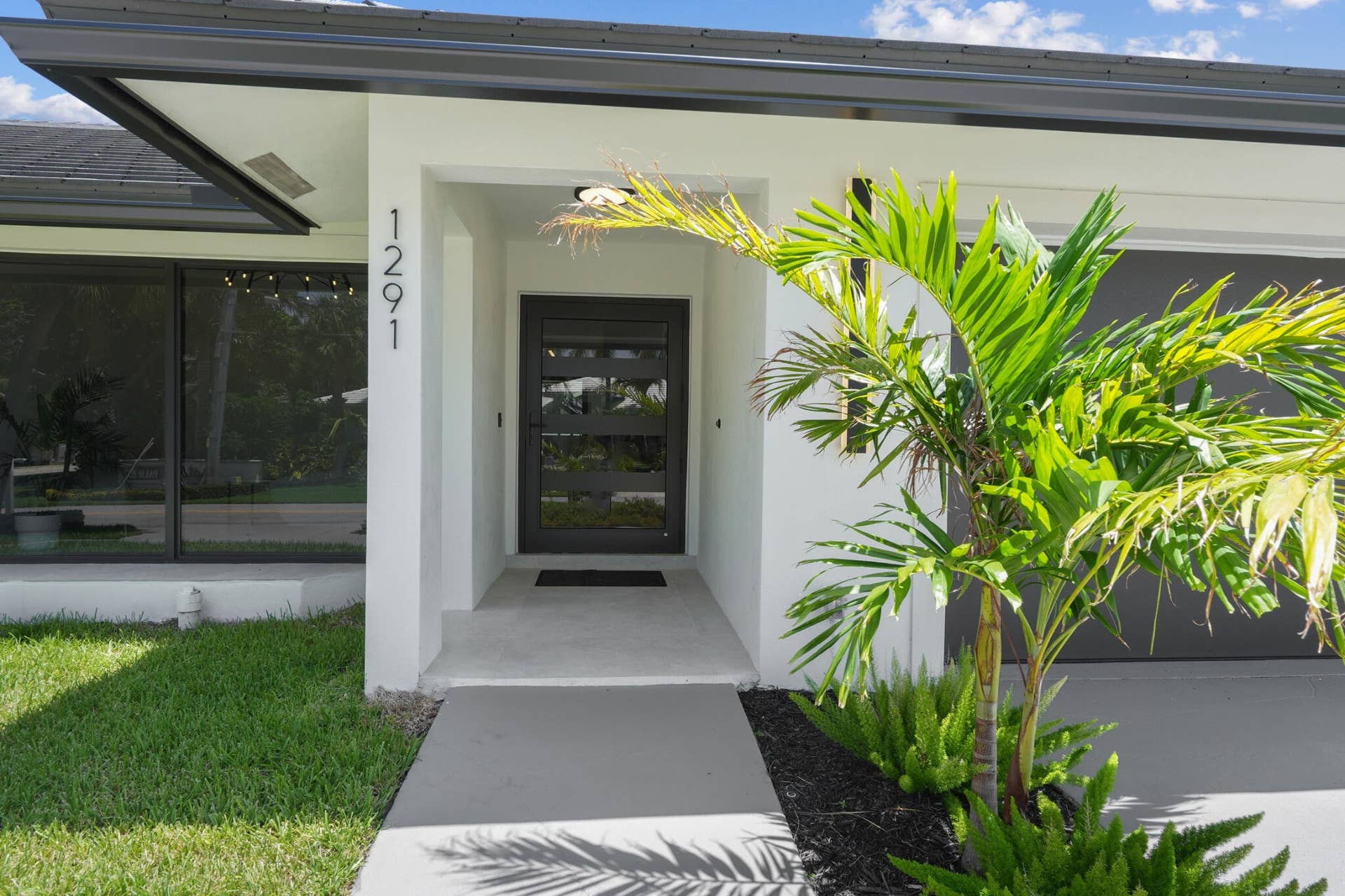1291 Bimini Lane, Singer Island, Singer Island, FL 33404 Entrance