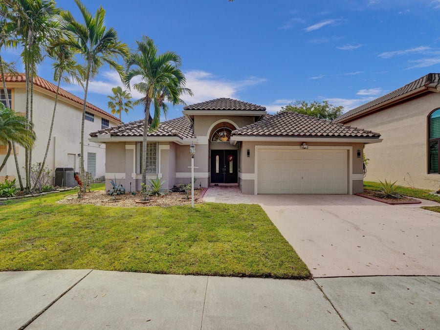 Property photo for 11042 TOPEKA Place, Cooper City, FL