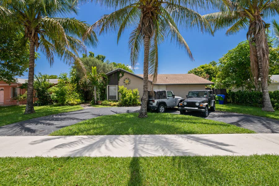 Property photo for 8210 SW 4TH Place, North Lauderdale, FL