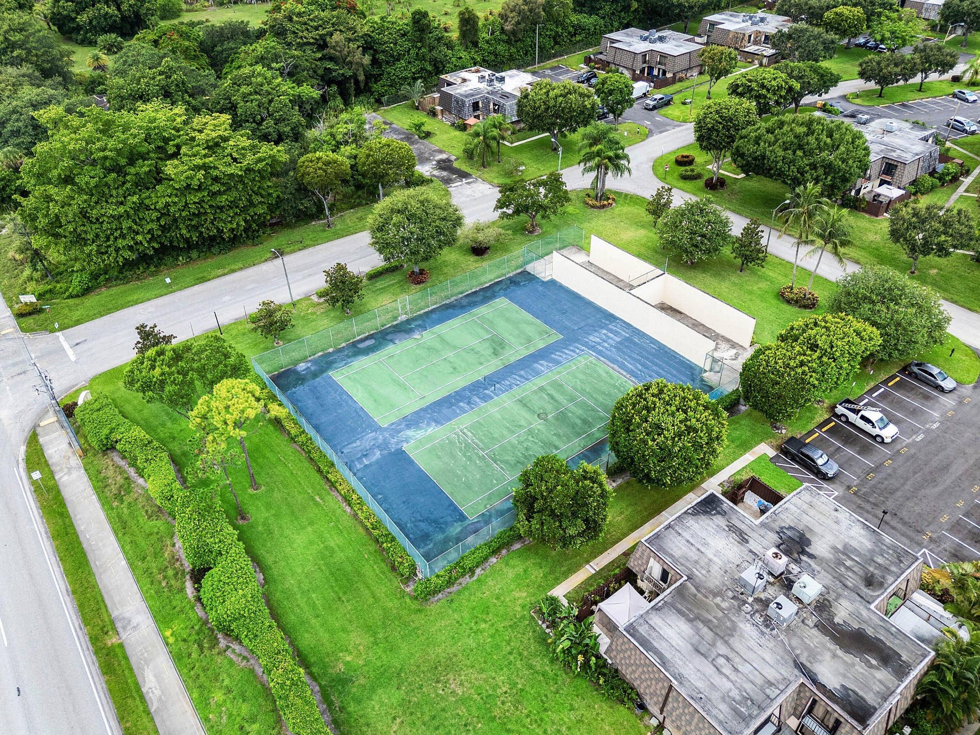 1534 FOREST LAKES Circle, #D, West Palm Beach, FL 33406 Tennis/Pickleball/Racquetball