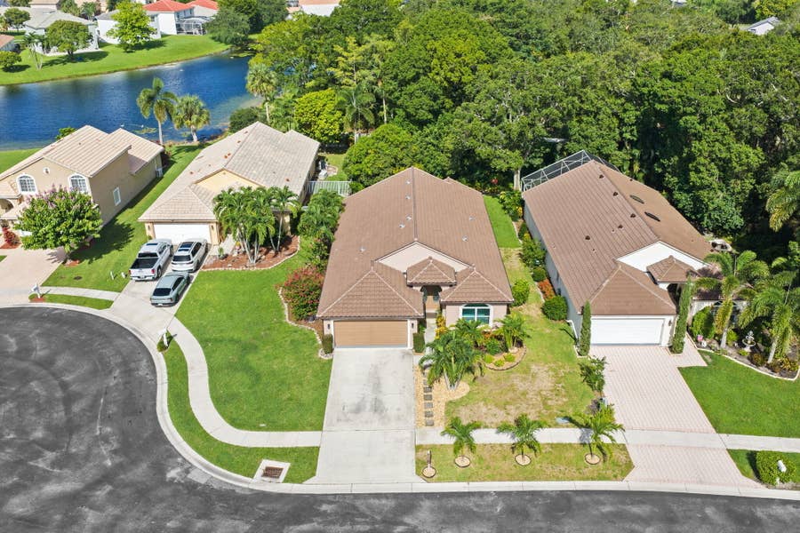 Property photo for 1842 OAK BERRY Circle, Wellington, FL