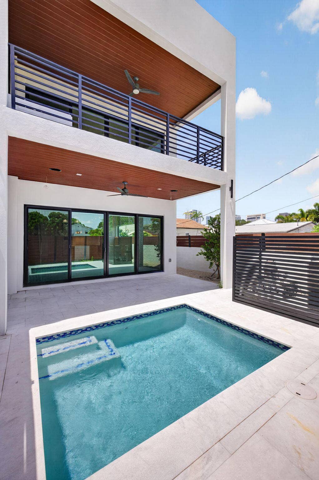 704 SW 9th Street, Fort Lauderdale, FL 33315 32-web-or-mls-699A6190
