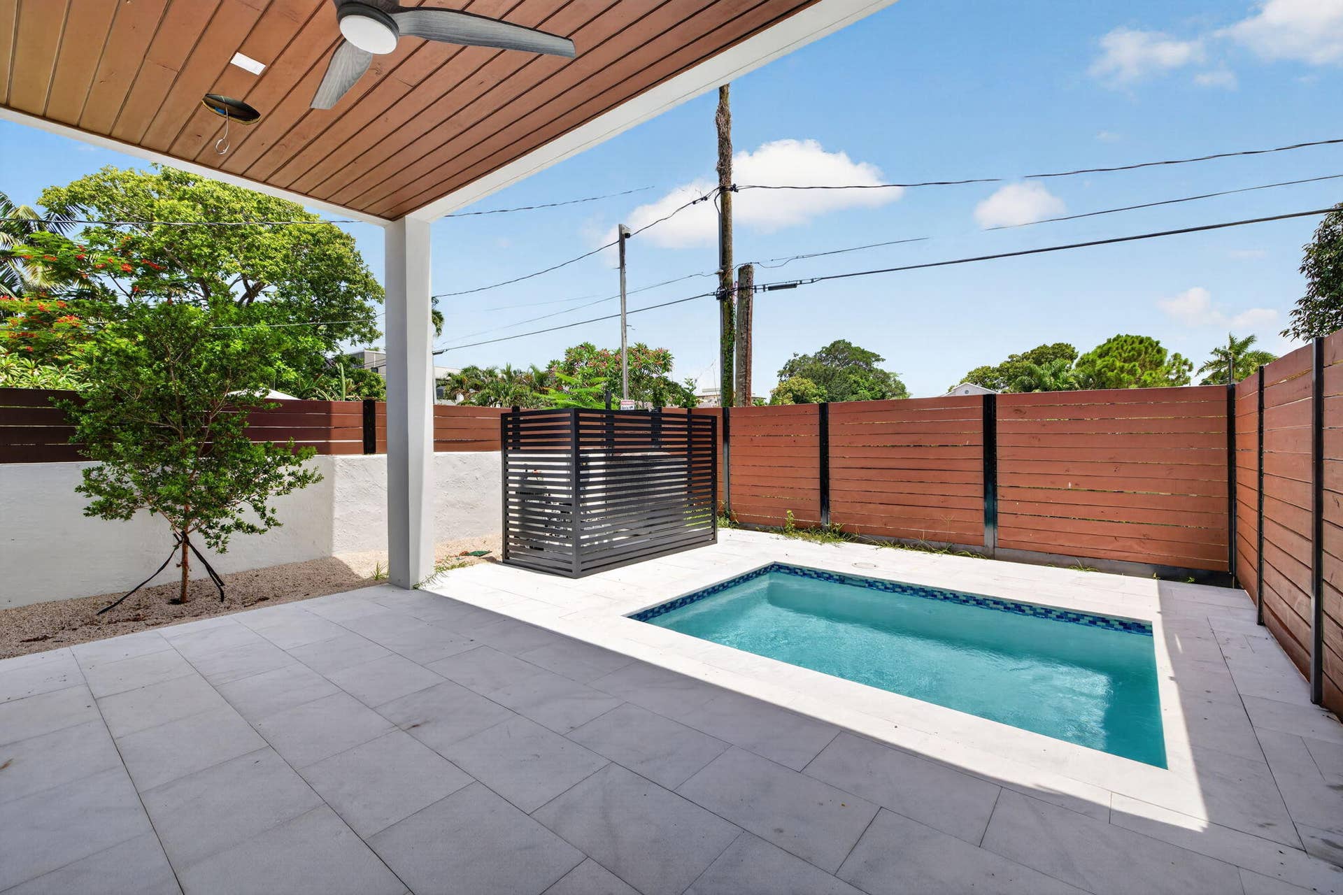 704 SW 9th Street, Fort Lauderdale, FL 33315 29-web-or-mls-699A6174
