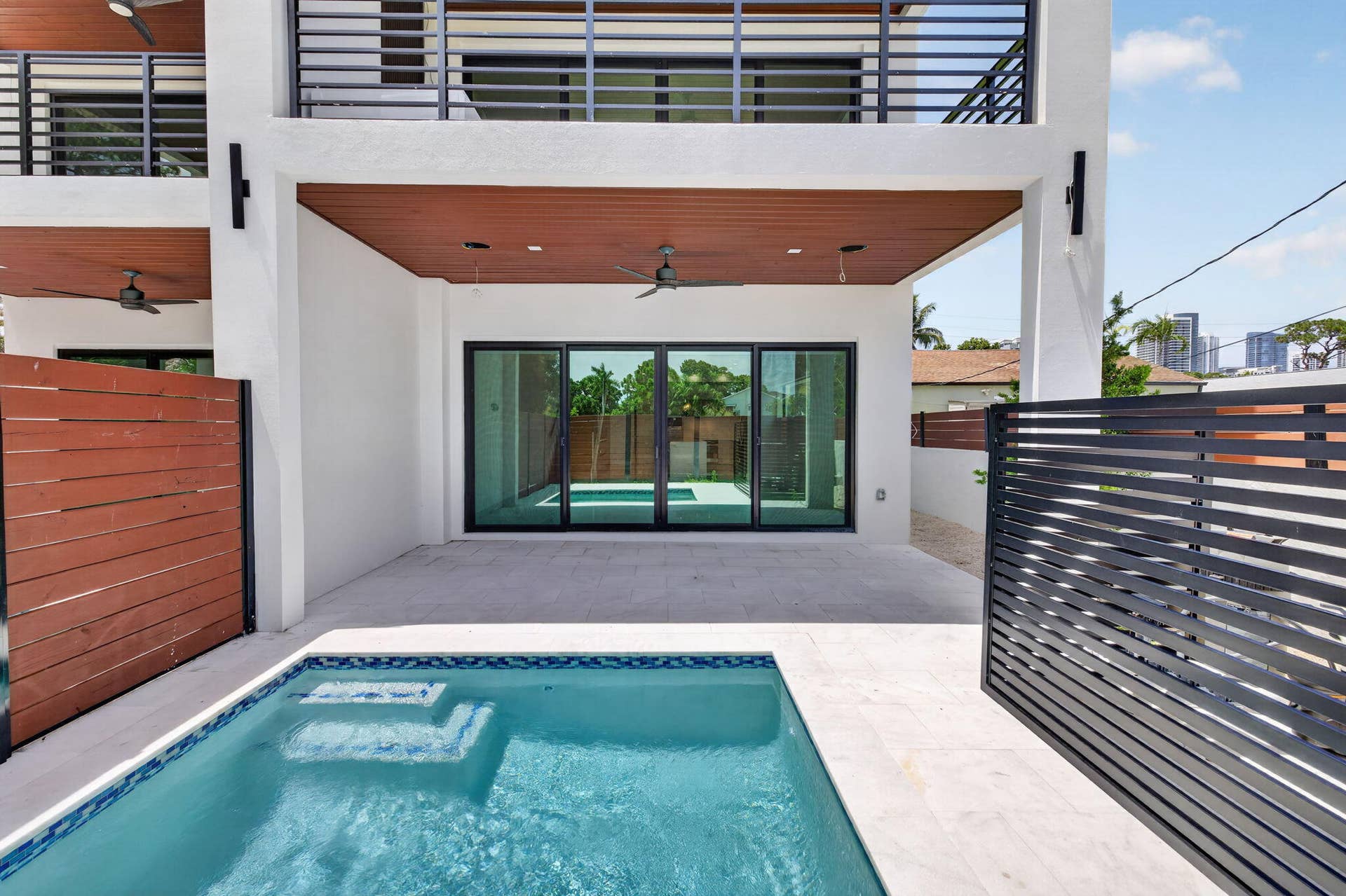 704 SW 9th Street, Fort Lauderdale, FL 33315 33-web-or-mls-699A6195