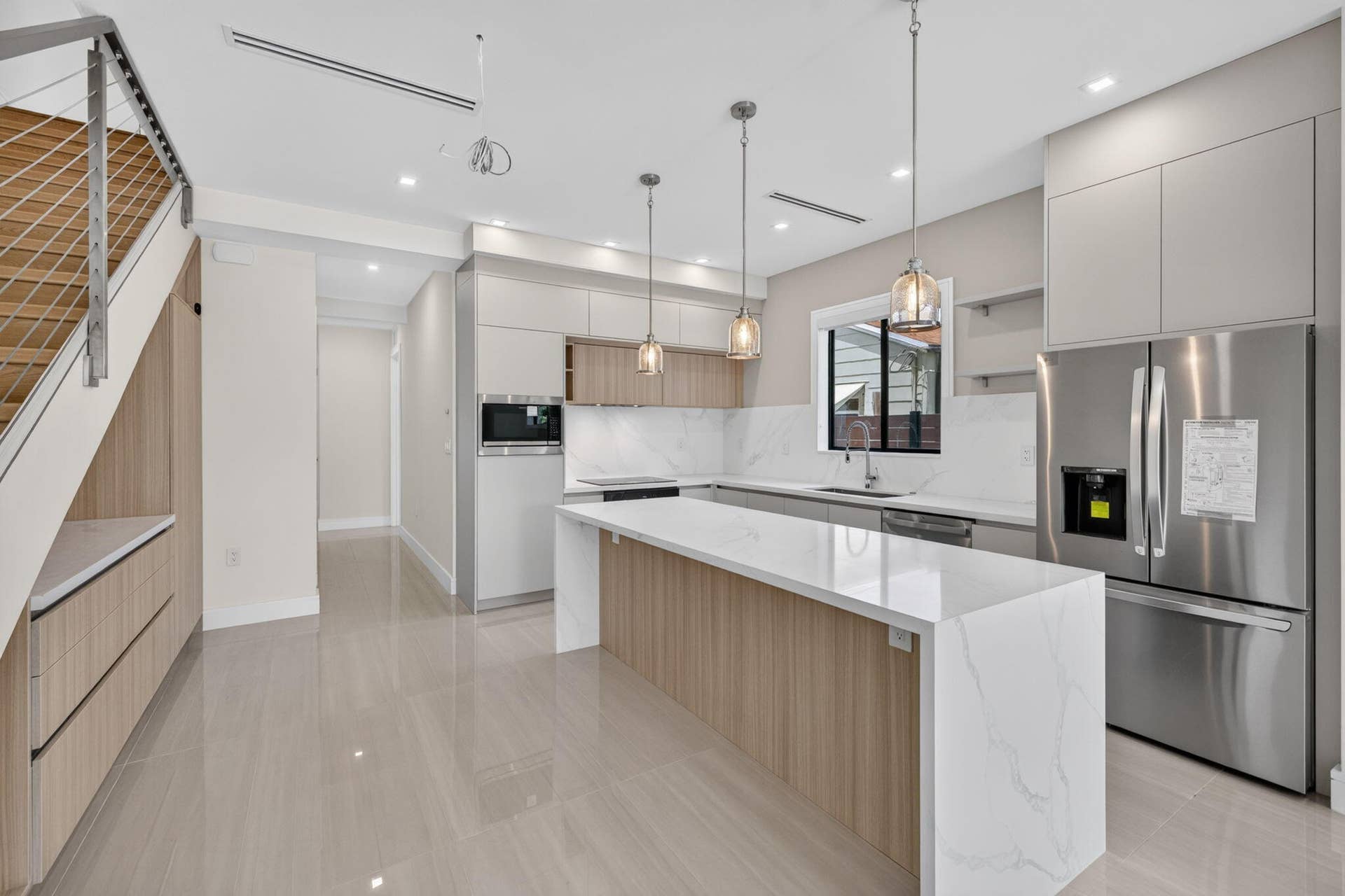 704 SW 9th Street, Fort Lauderdale, FL 33315 14-web-or-mls-699A6064